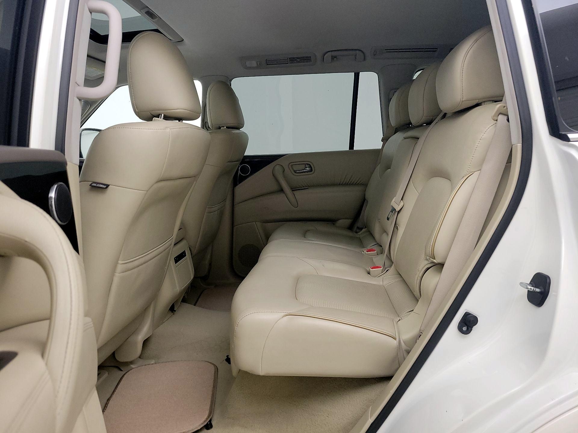 Thumbnail: 2016 INFINITI QX80 - 19