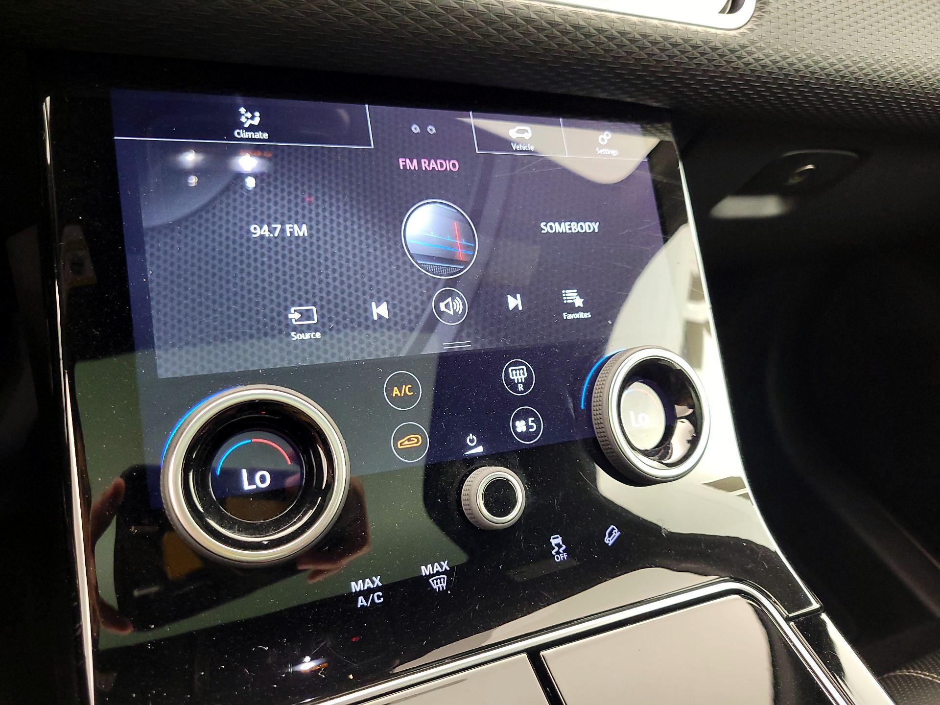 Thumbnail: 2019 Land Rover Range Rover Velar - 16