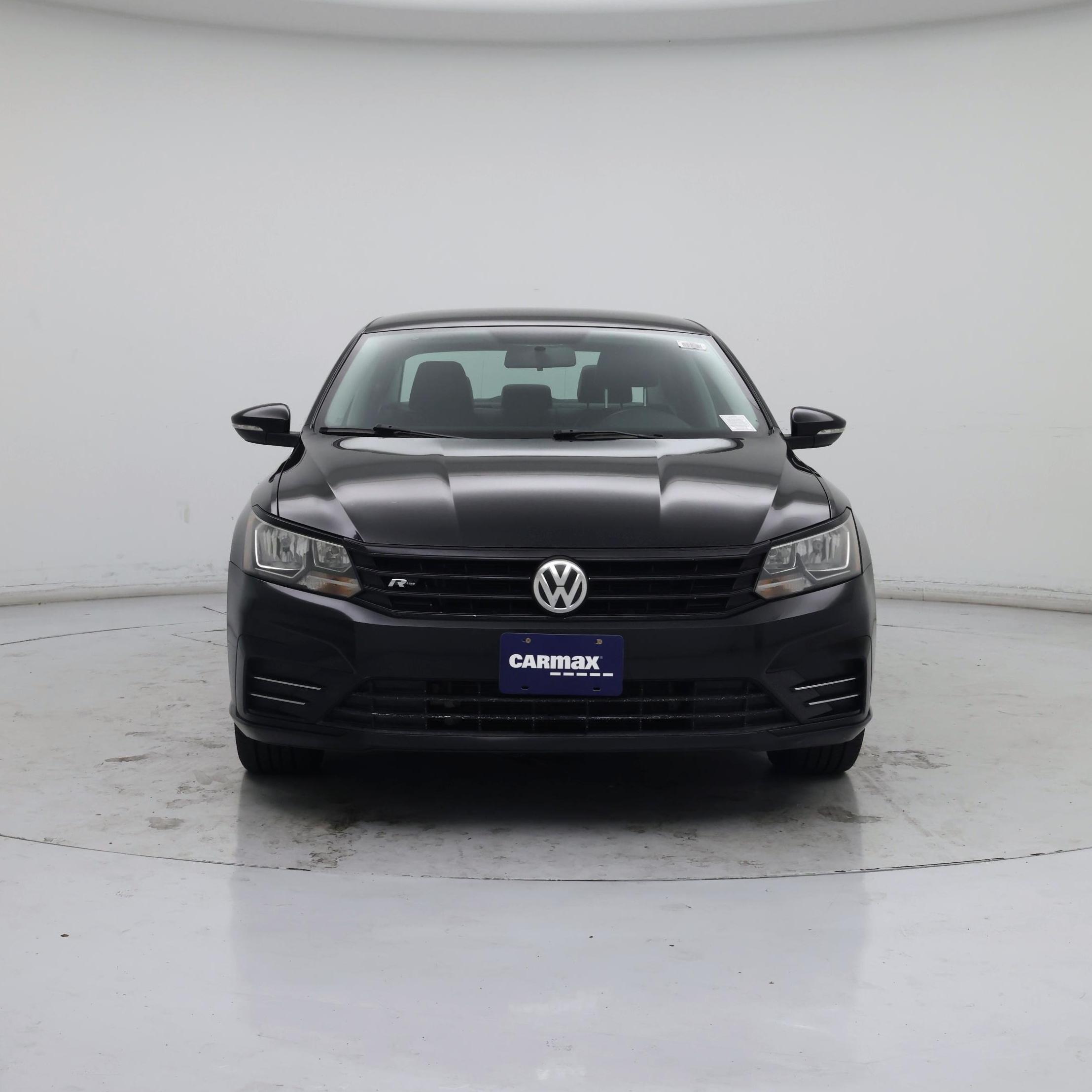 Thumbnail: 2017 Volkswagen Passat - 5