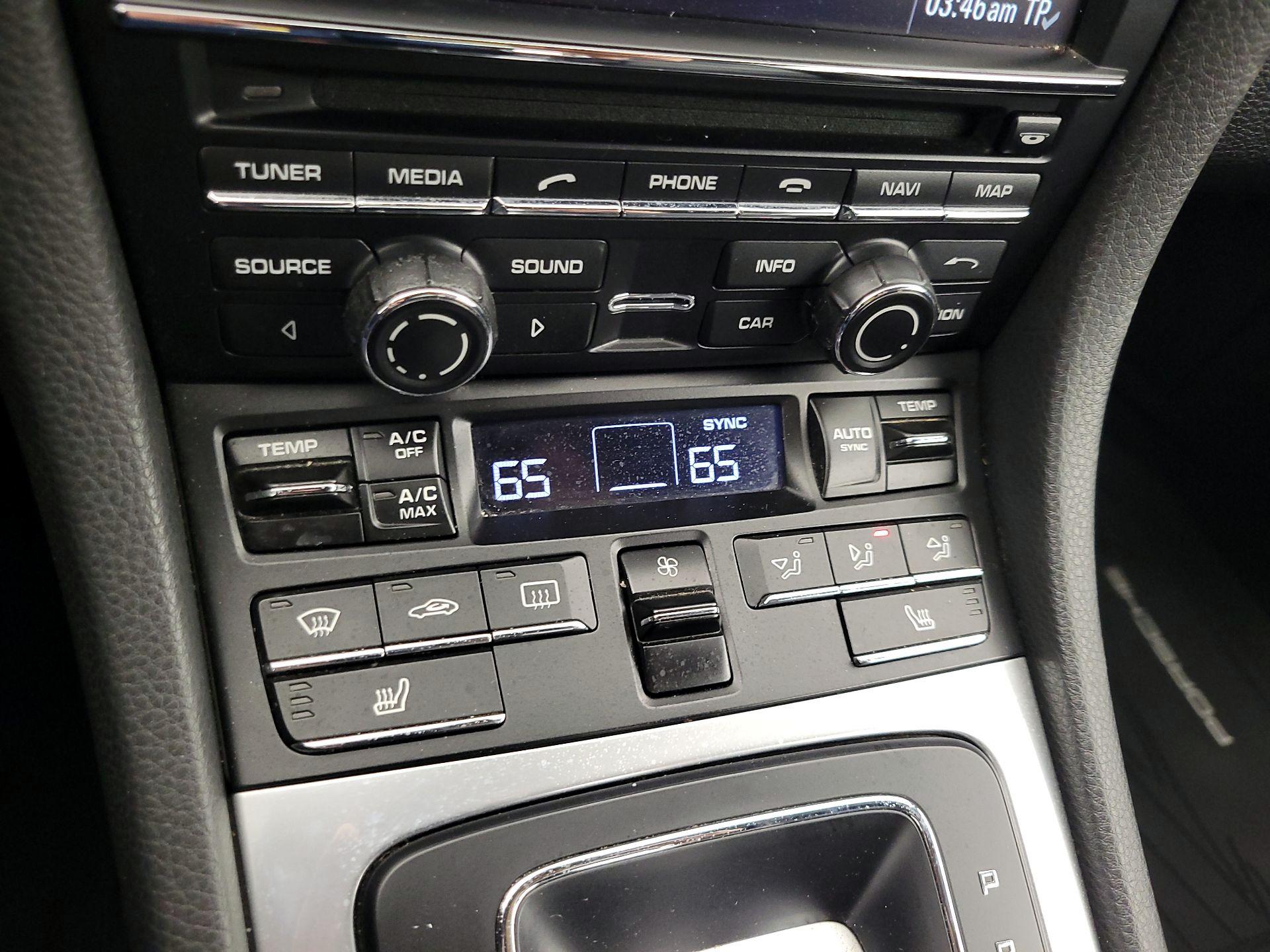 Thumbnail: 2015 Porsche Cayman - 16