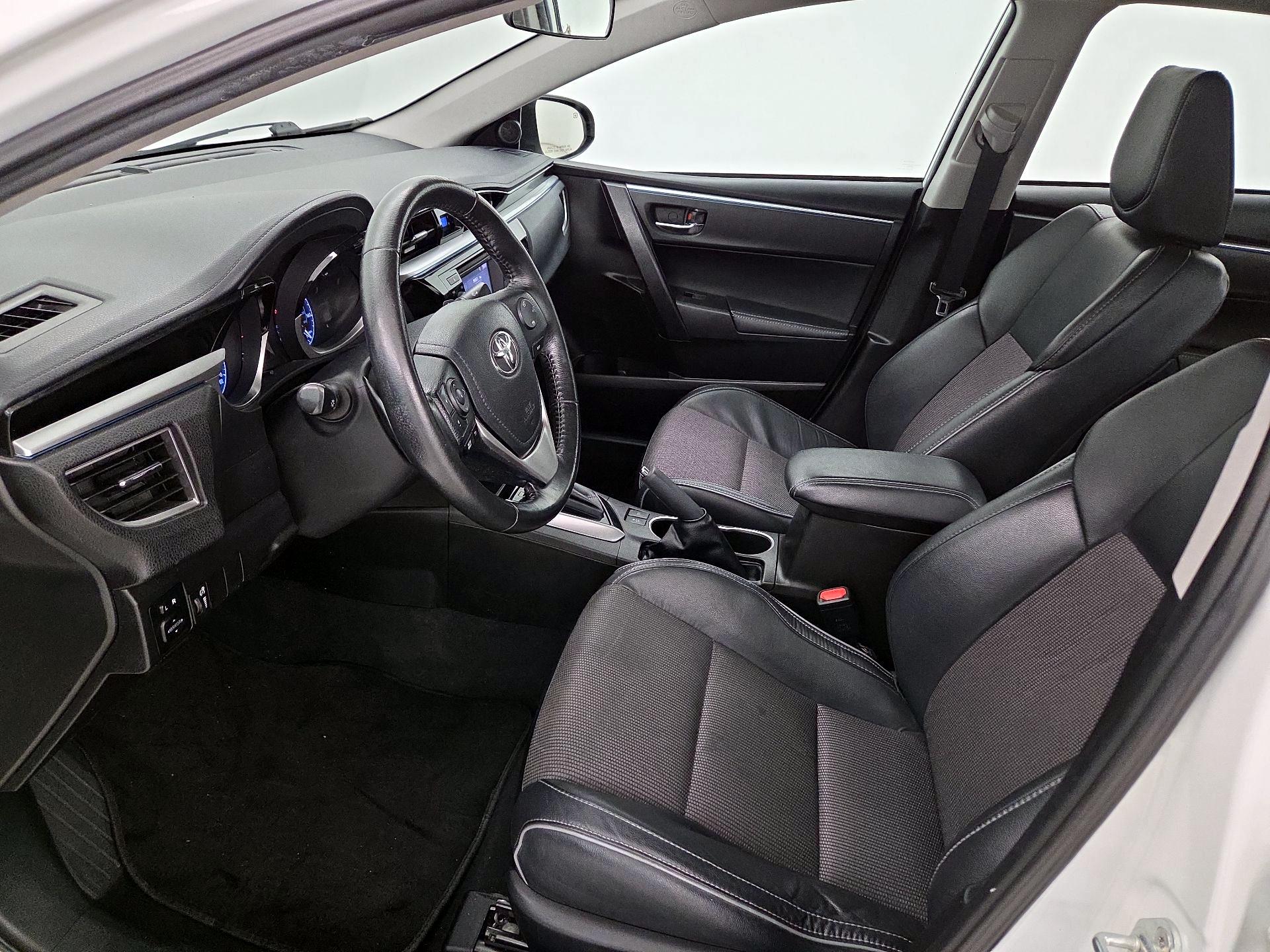 Thumbnail: 2015 Toyota Corolla - 11