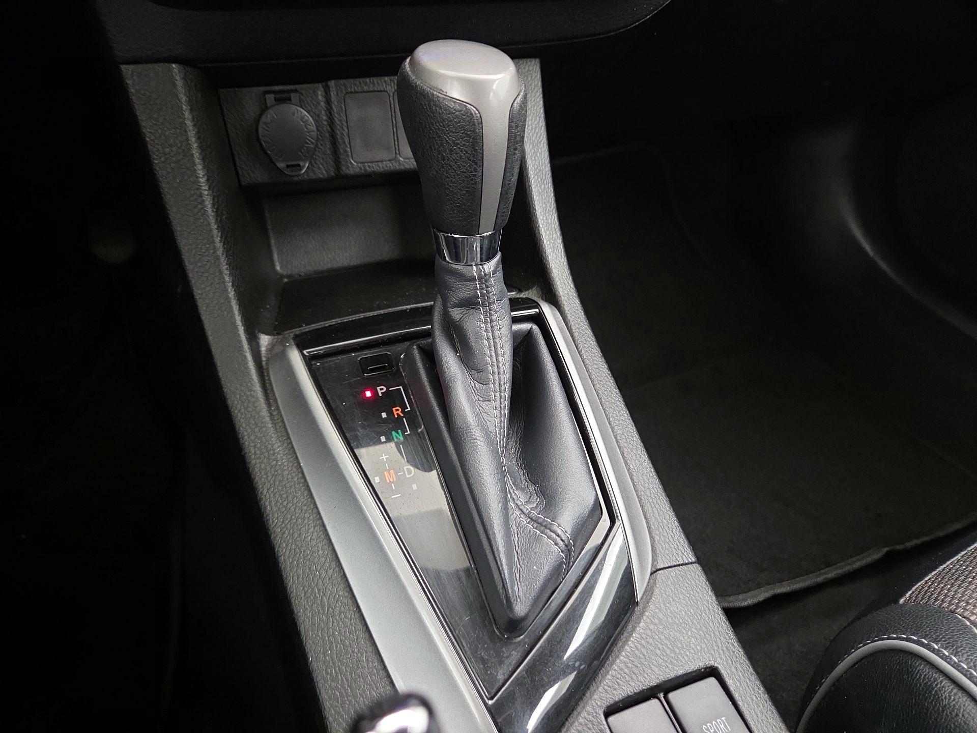 Thumbnail: 2015 Toyota Corolla - 17