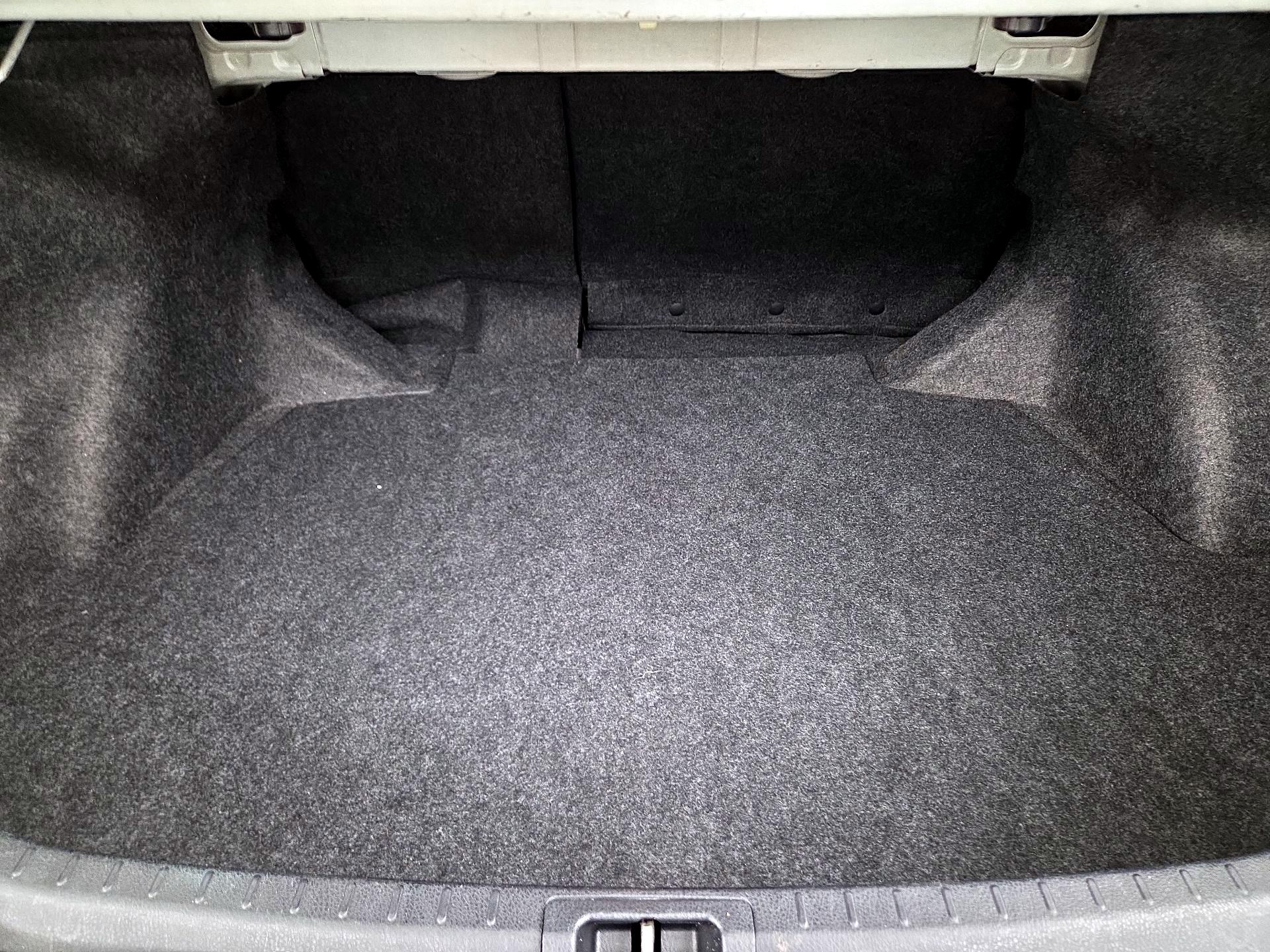 Thumbnail: 2015 Toyota Corolla - 20