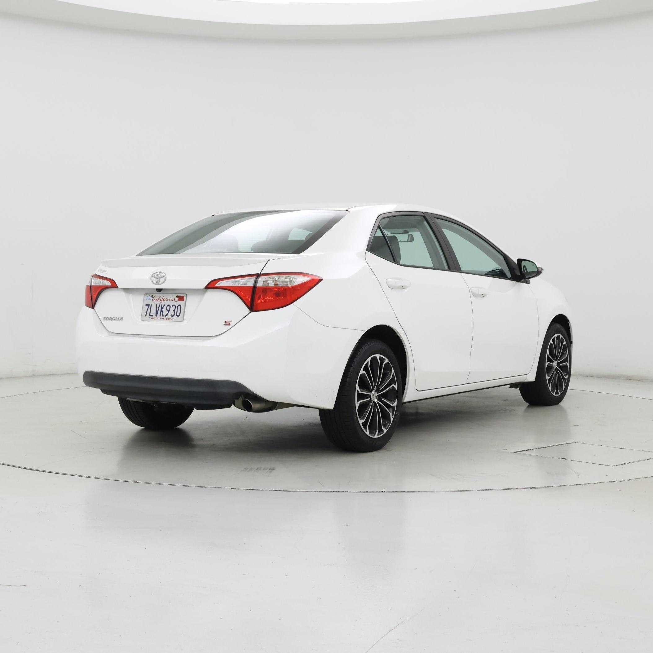 Thumbnail: 2015 Toyota Corolla - 8