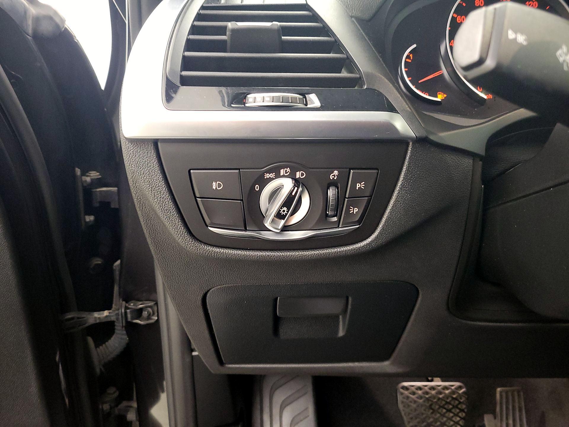 Thumbnail: 2019 BMW X3 - 13