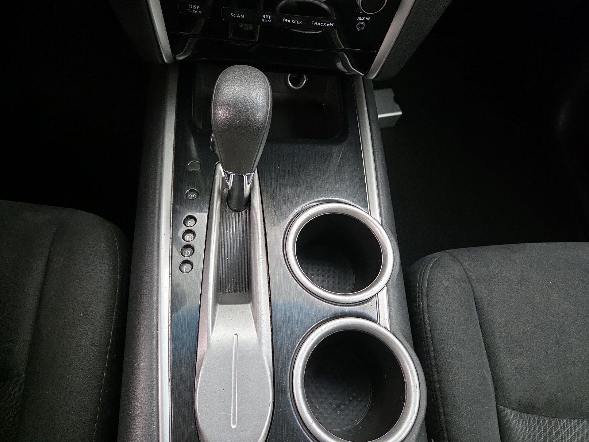 Thumbnail: 2016 Nissan Pathfinder - 16