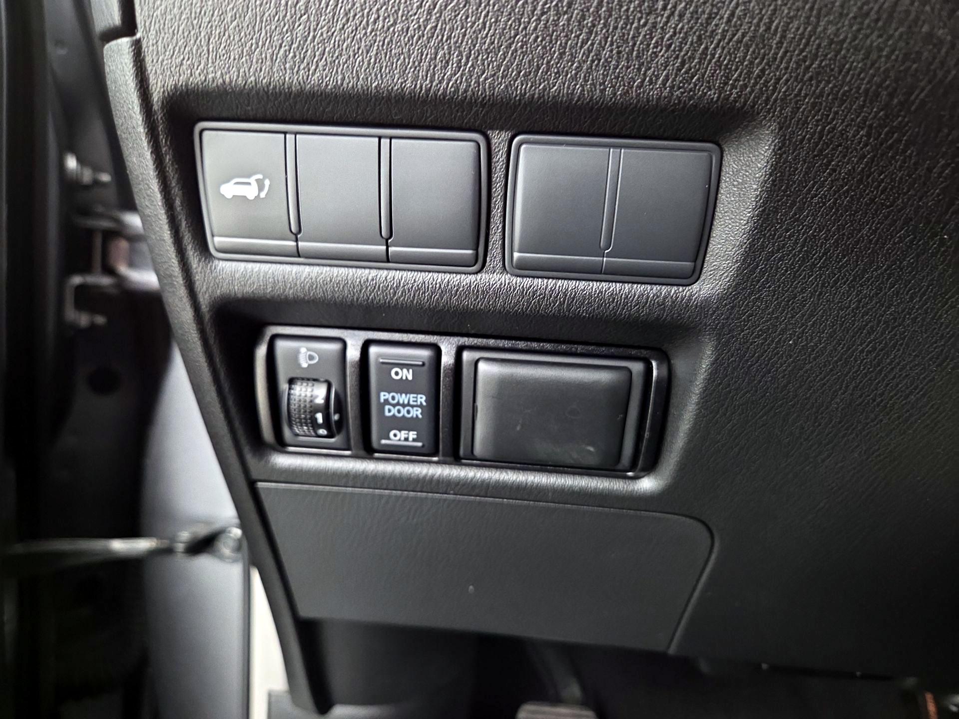 Thumbnail: 2018 Nissan Armada - 13