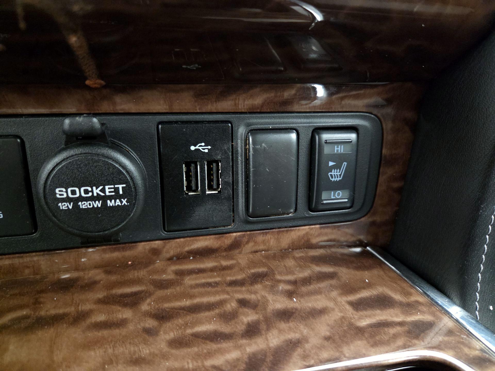 Thumbnail: 2018 Nissan Armada - 19