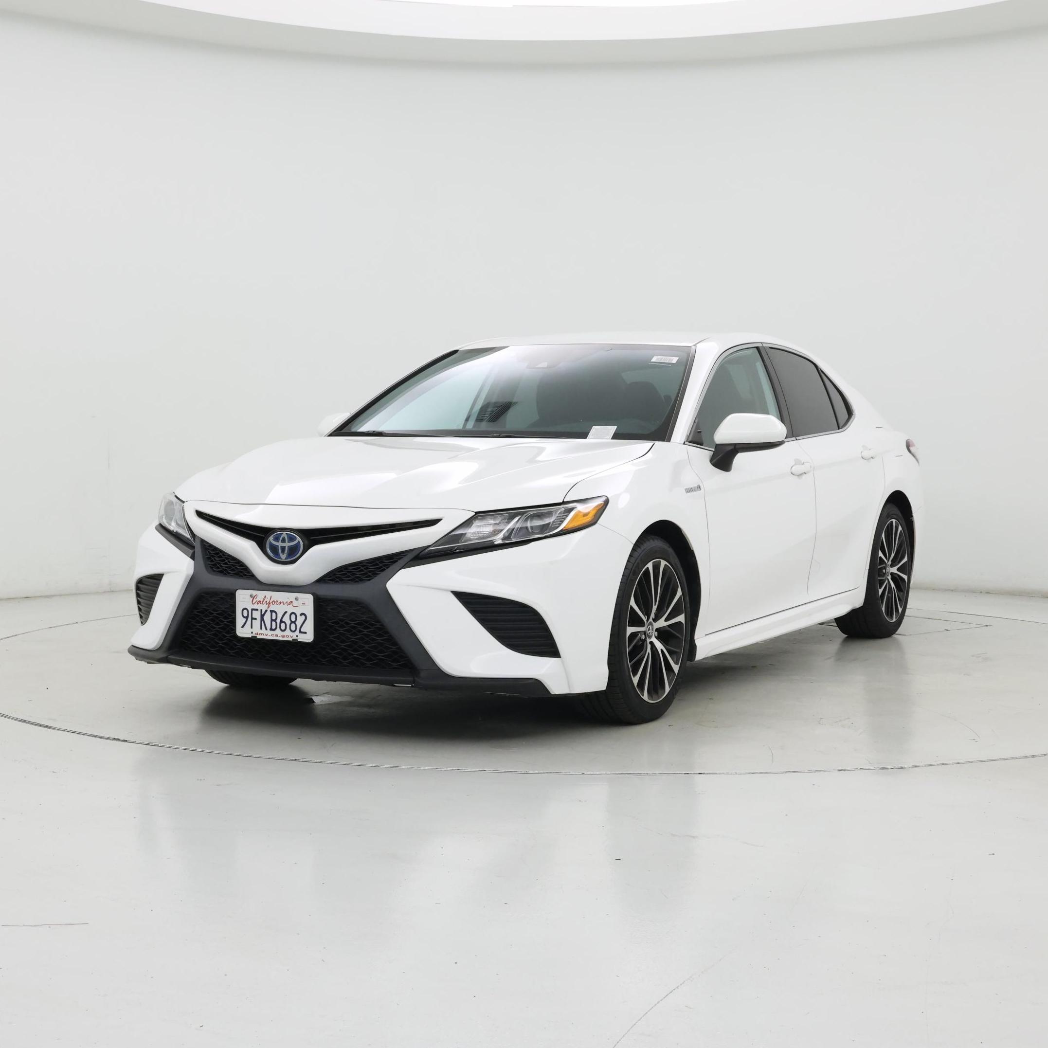 Thumbnail: 2020 Toyota Camry - 4