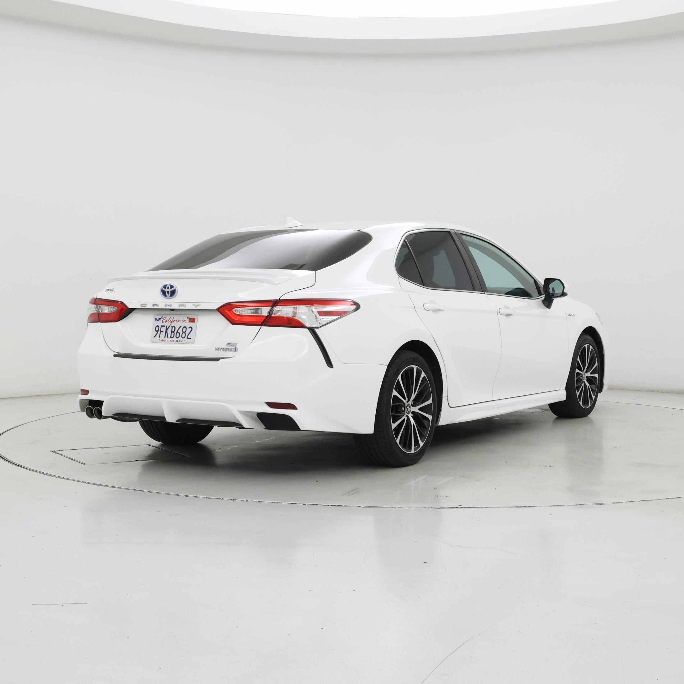 Thumbnail: 2020 Toyota Camry - 8
