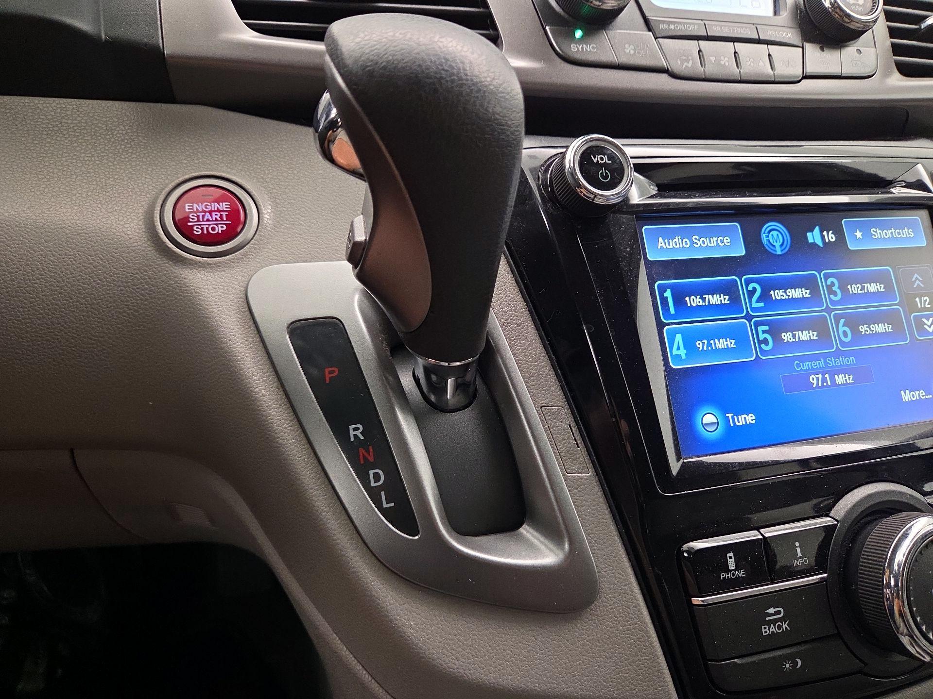 Thumbnail: 2016 Honda Odyssey - 16