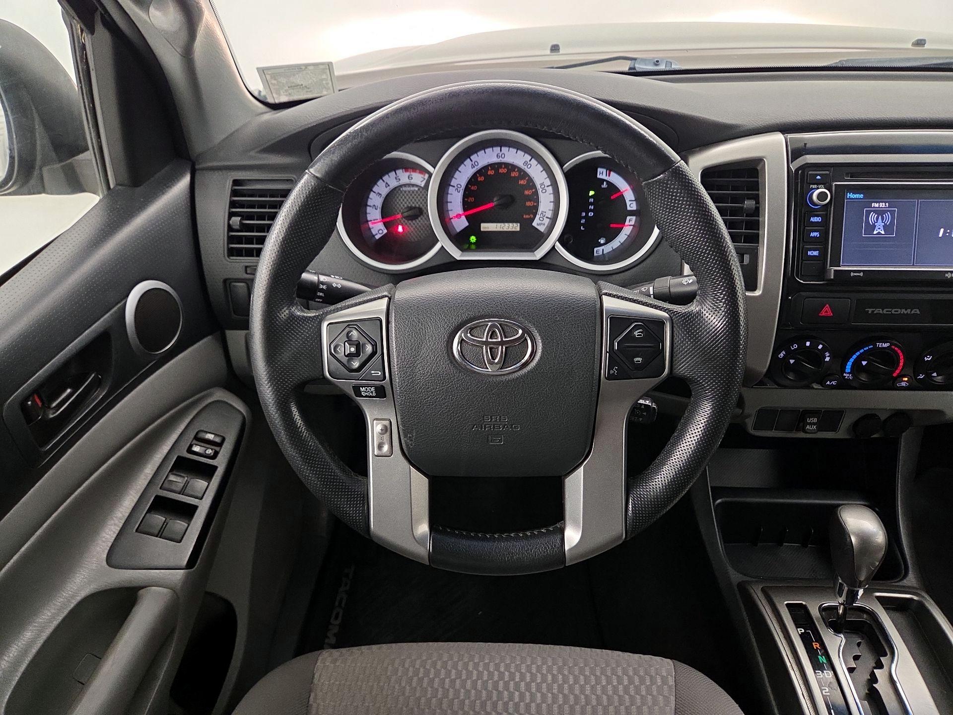 Thumbnail: 2015 Toyota Tacoma - 10