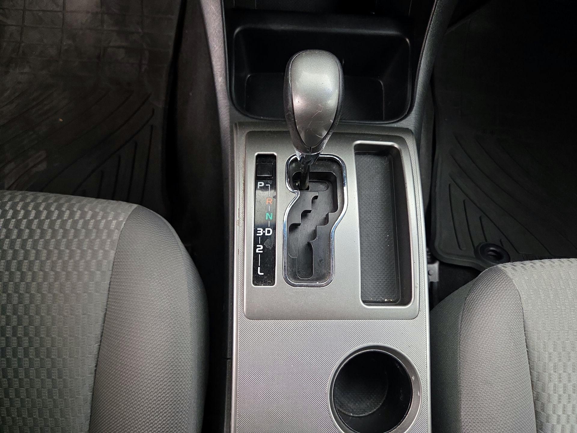 Thumbnail: 2015 Toyota Tacoma - 17