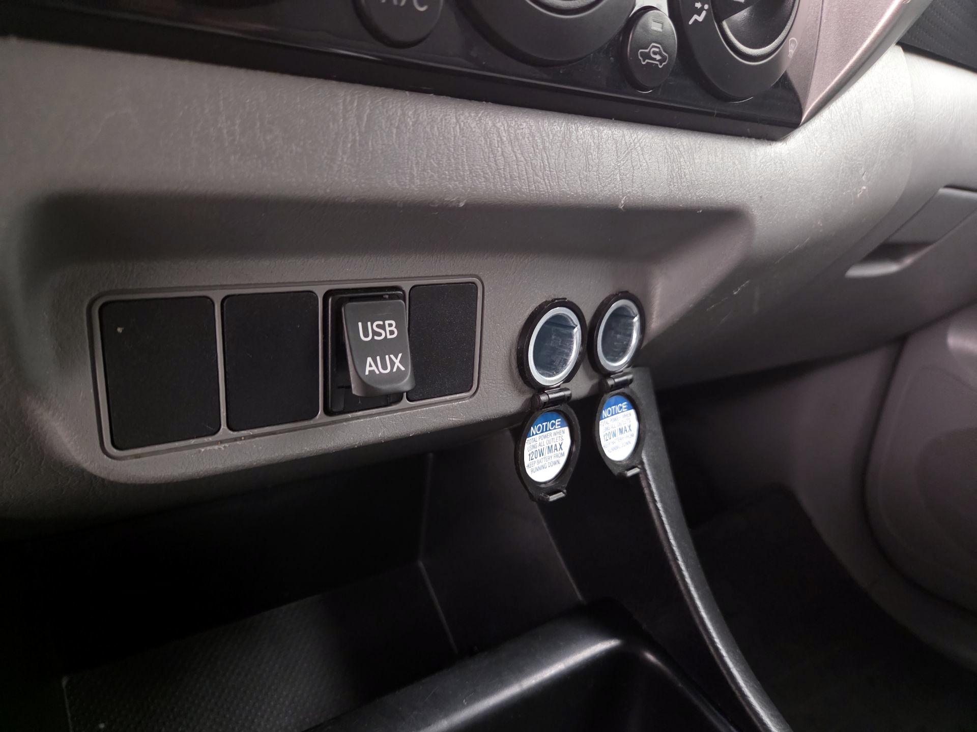 Thumbnail: 2015 Toyota Tacoma - 18