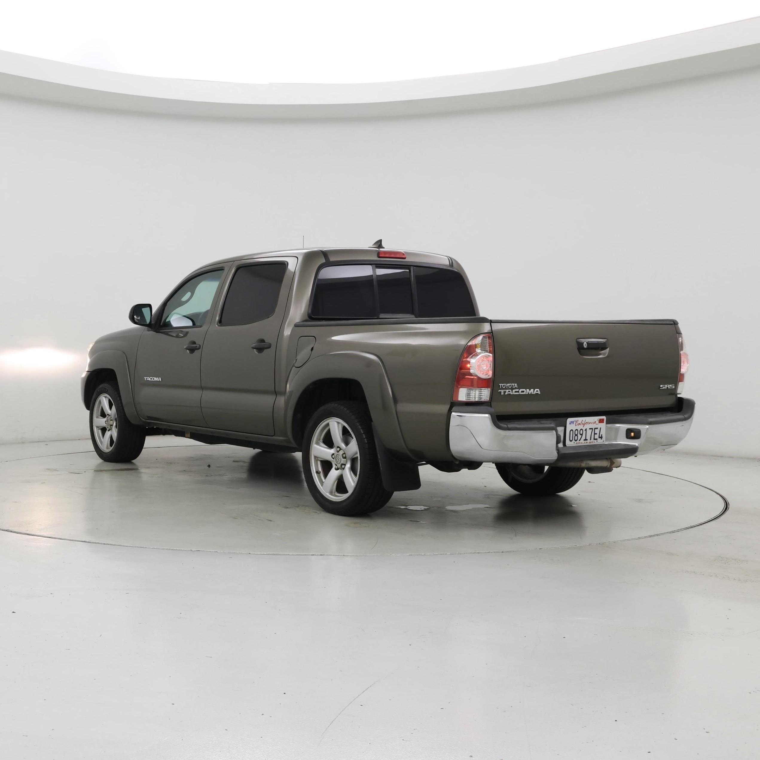 Thumbnail: 2015 Toyota Tacoma - 2