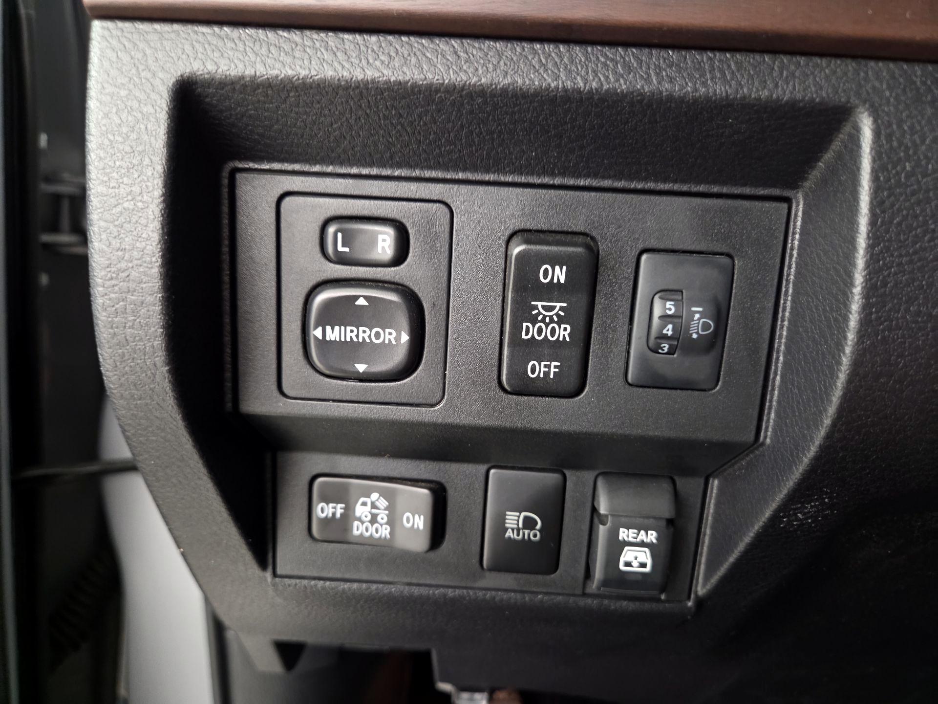 Thumbnail: 2021 Toyota Tundra - 13