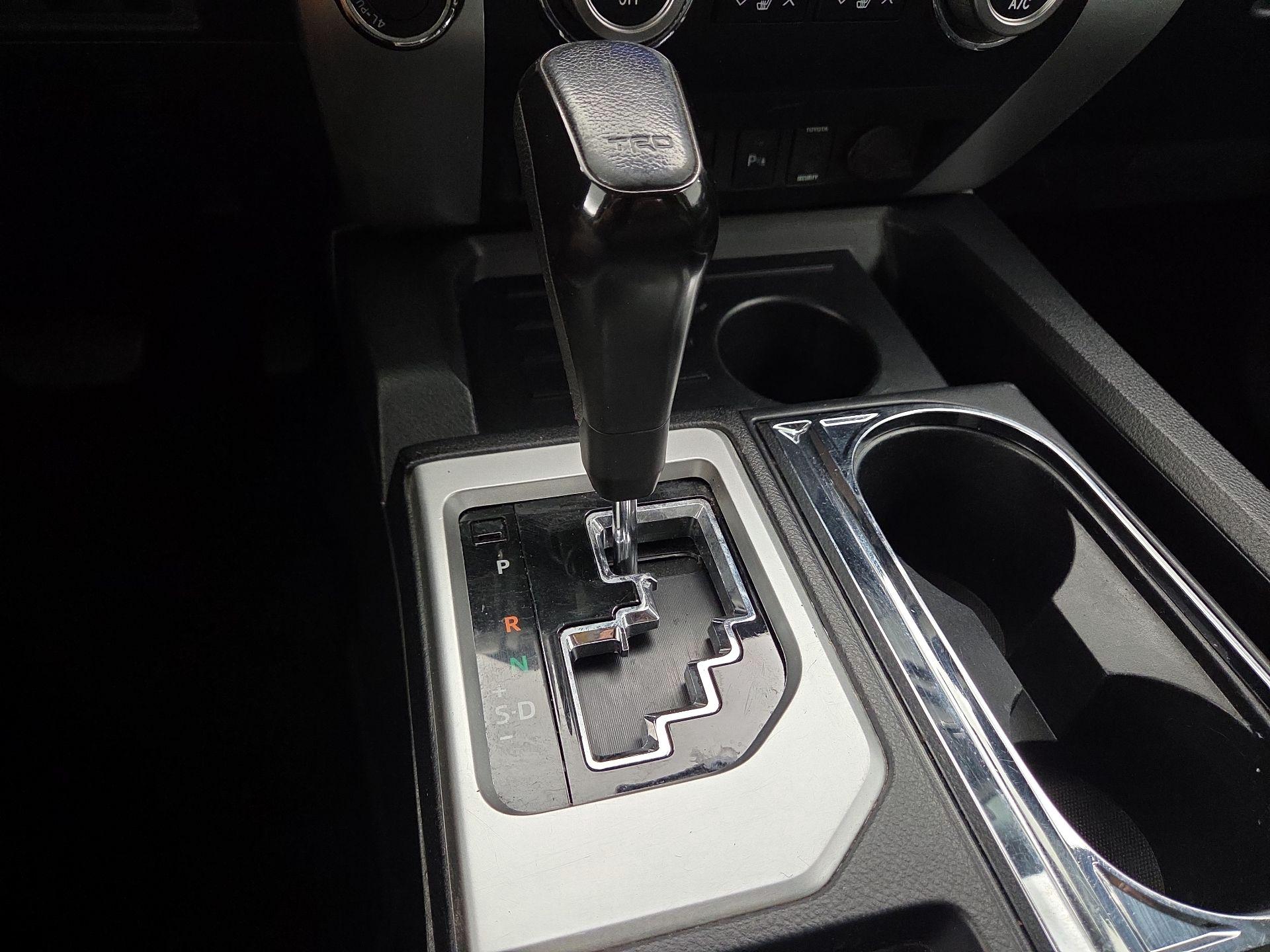 Thumbnail: 2021 Toyota Tundra - 18