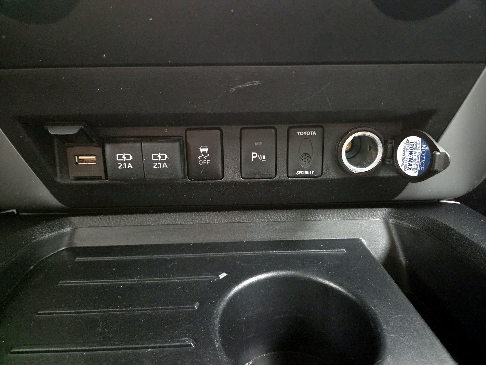 Thumbnail: 2021 Toyota Tundra - 19