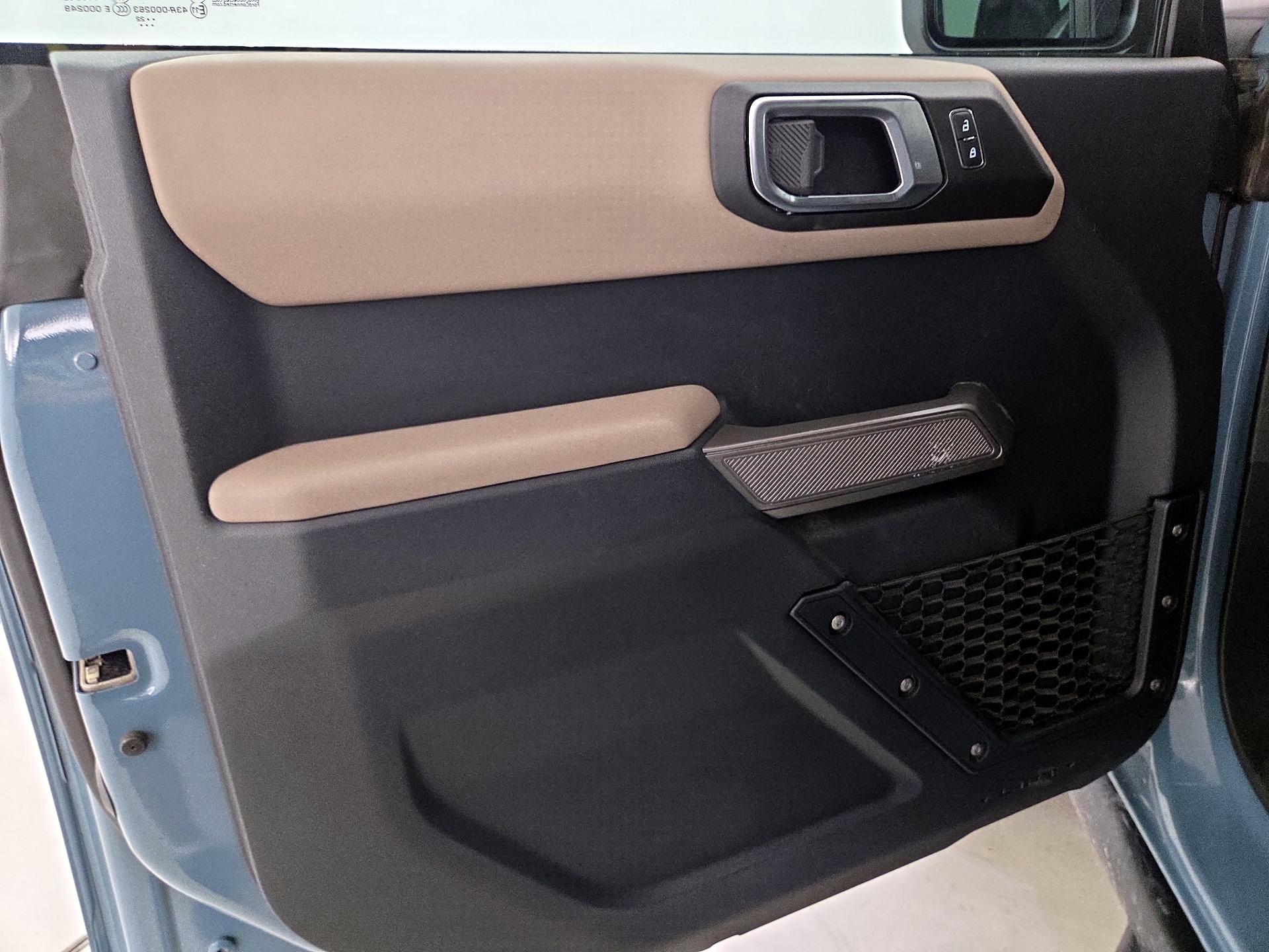 Thumbnail: 2022 Ford Bronco - 12