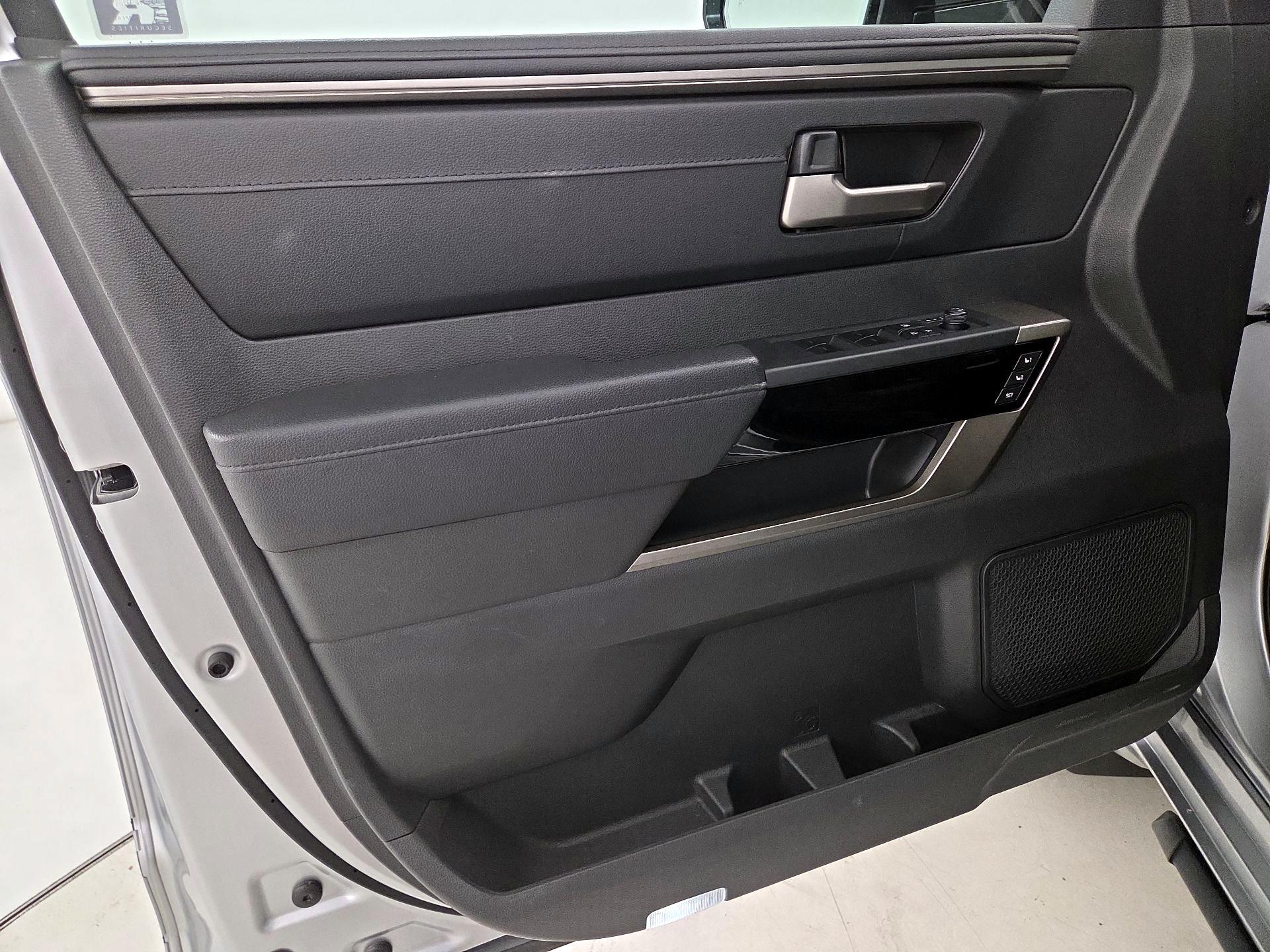 Thumbnail: 2025 Toyota Tundra - 12