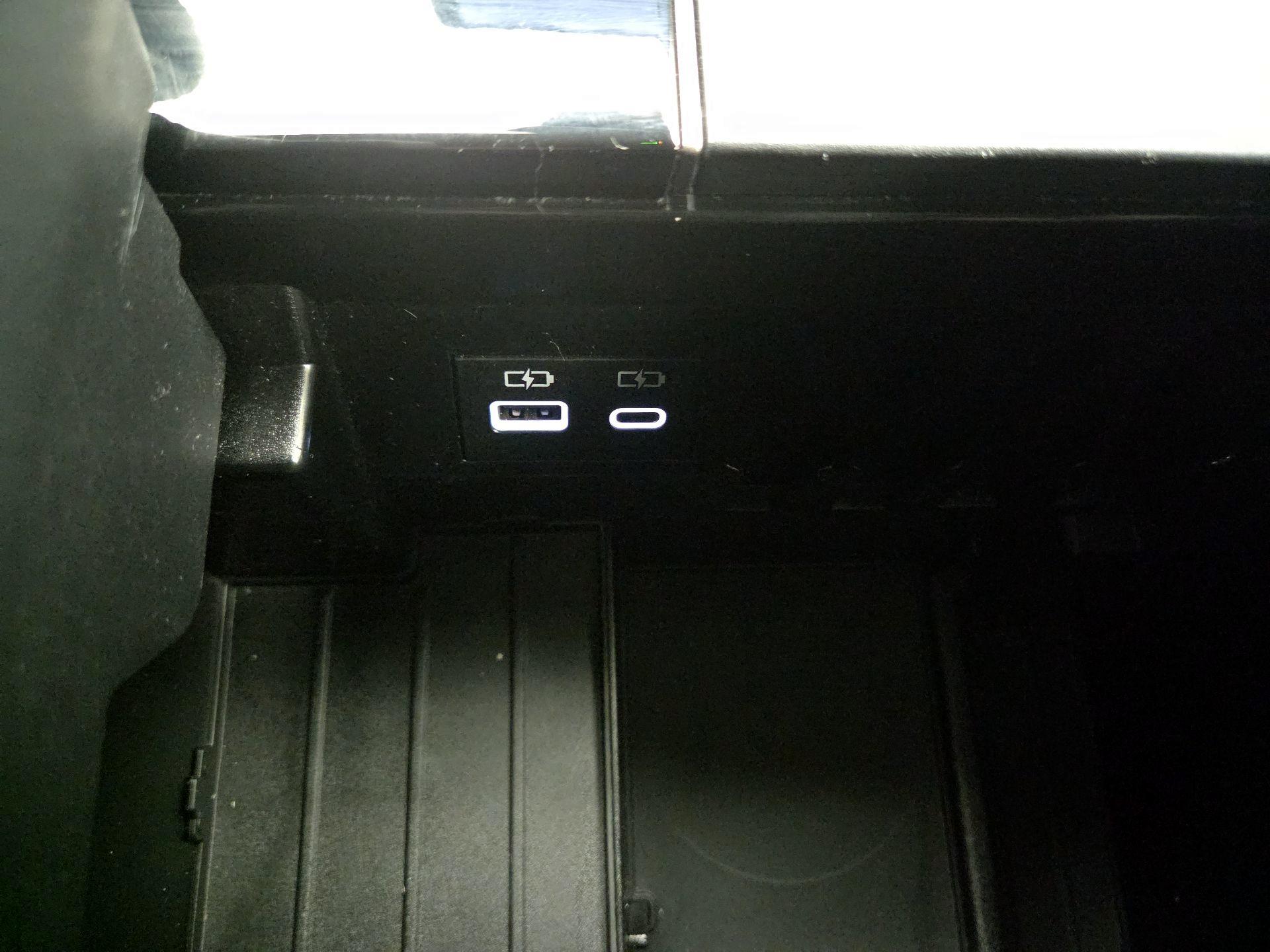 Thumbnail: 2025 Toyota Tundra - 18