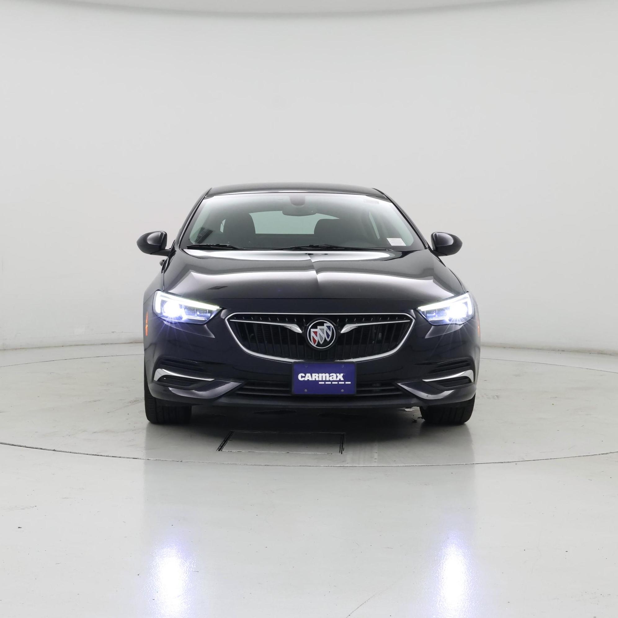Thumbnail: 2018 Buick Regal - 5