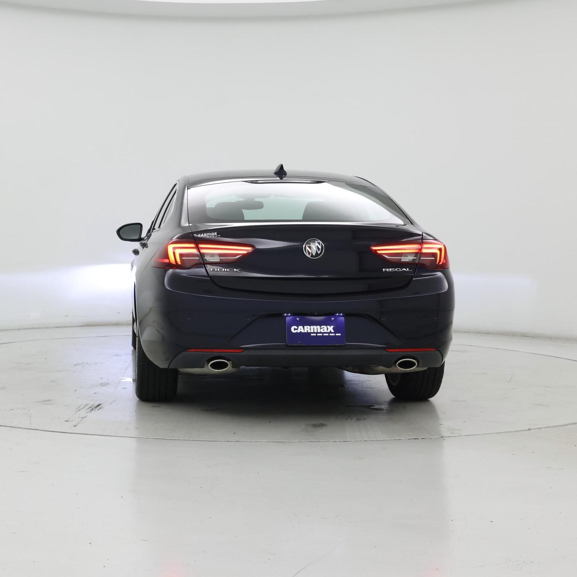 Thumbnail: 2018 Buick Regal - 6