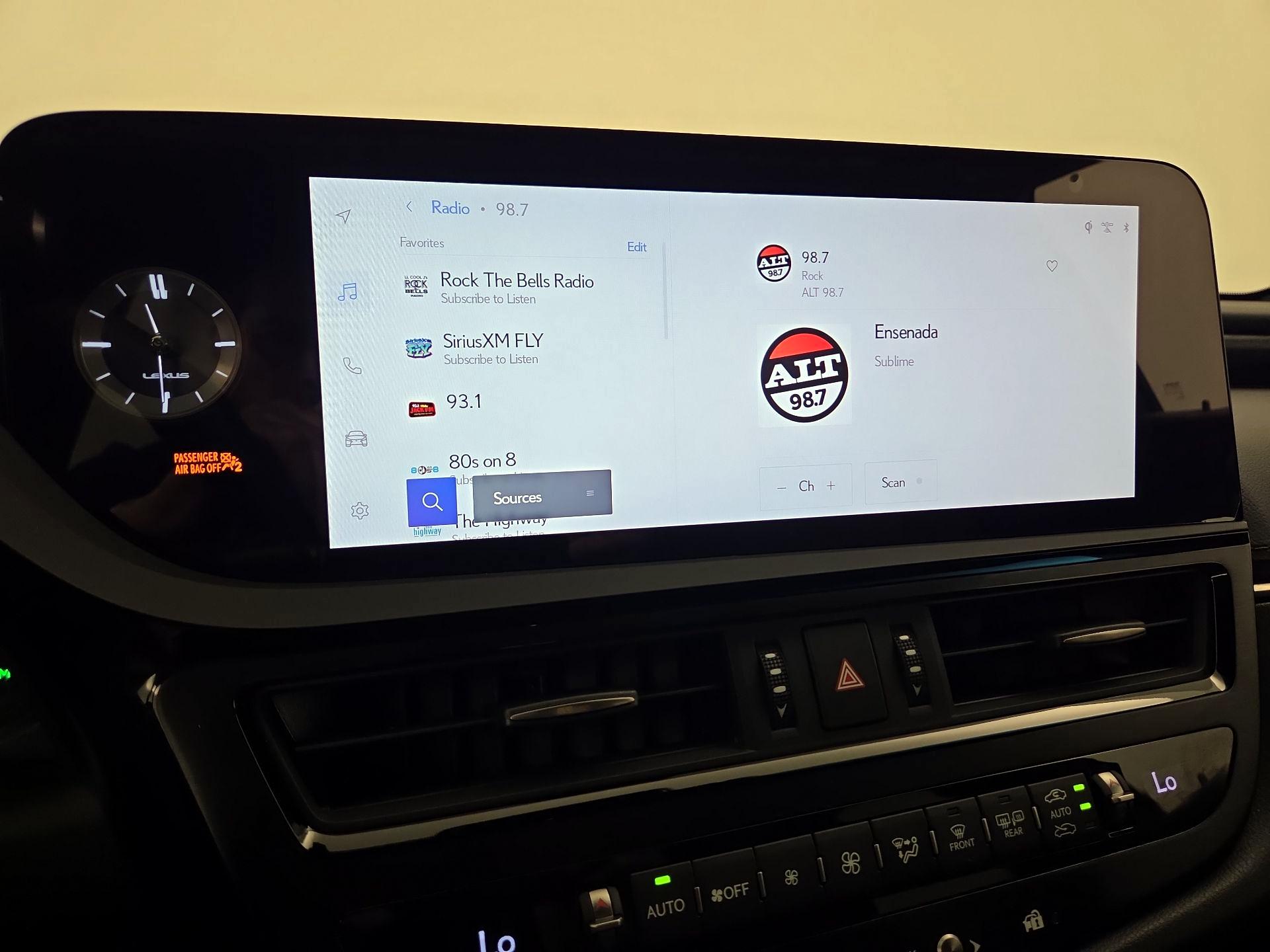 Thumbnail: 2025 Lexus ES - 15