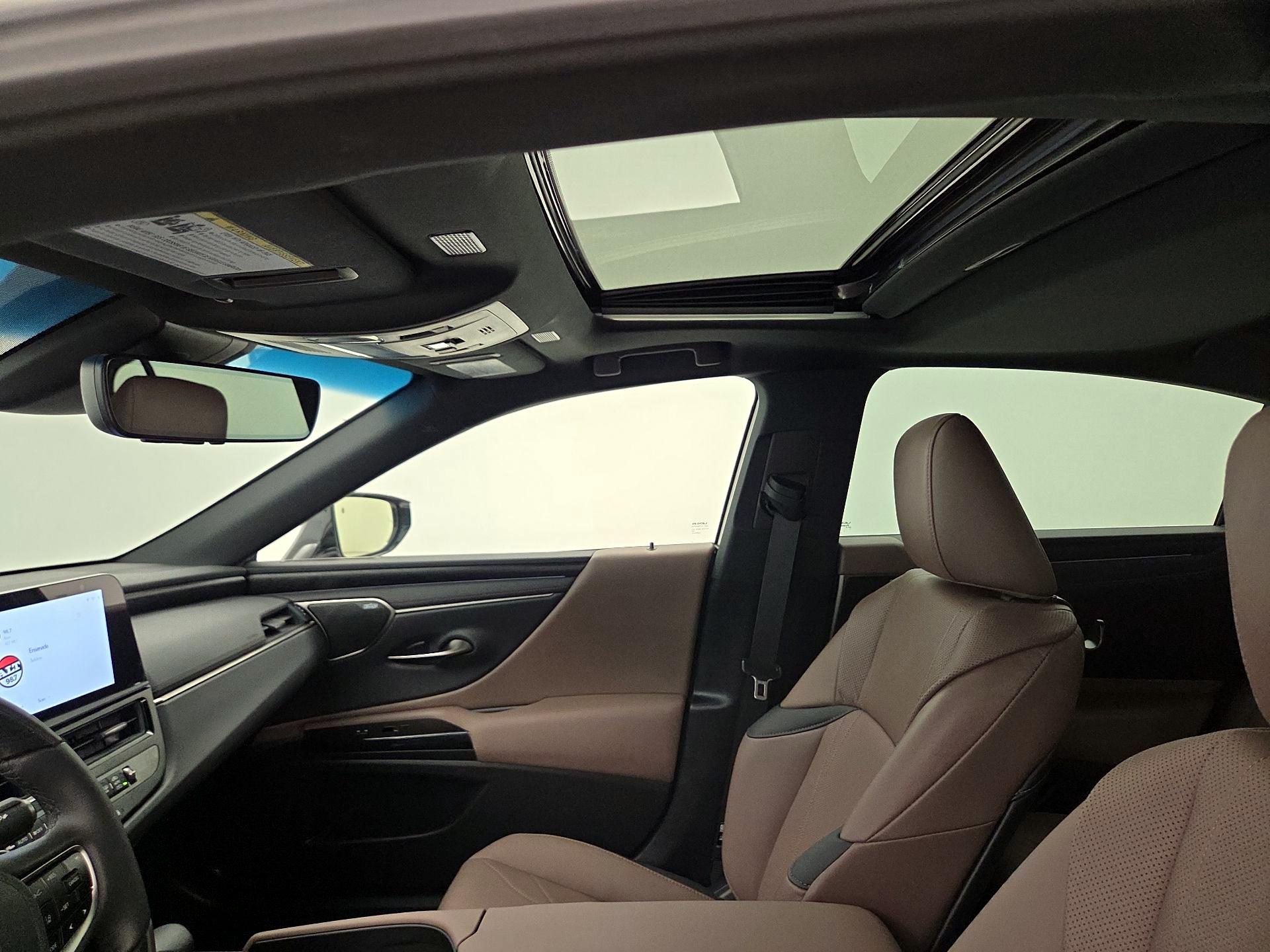 Thumbnail: 2025 Lexus ES - 19