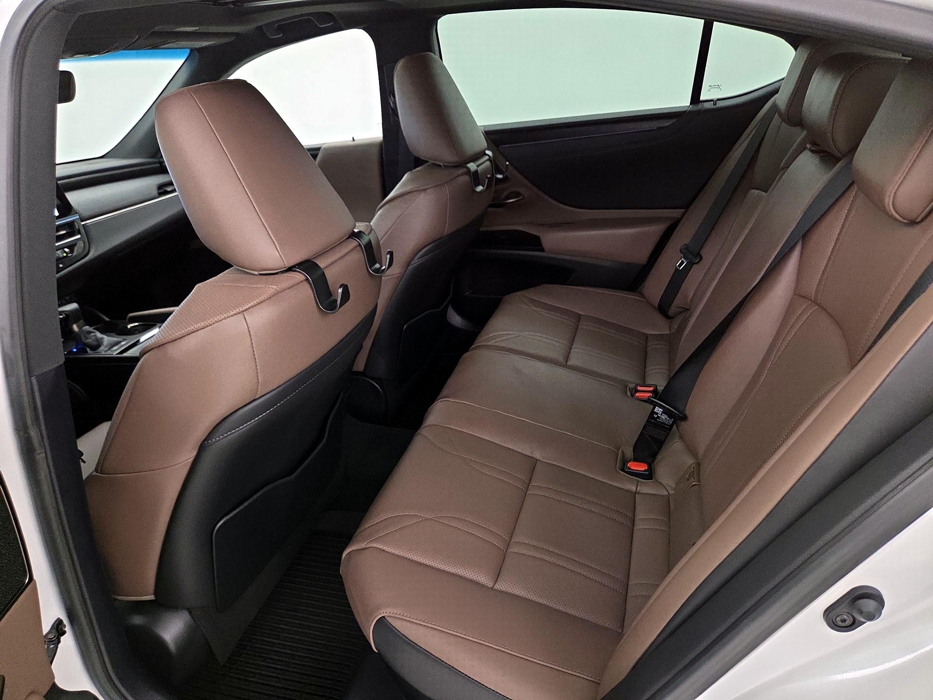 Thumbnail: 2025 Lexus ES - 20