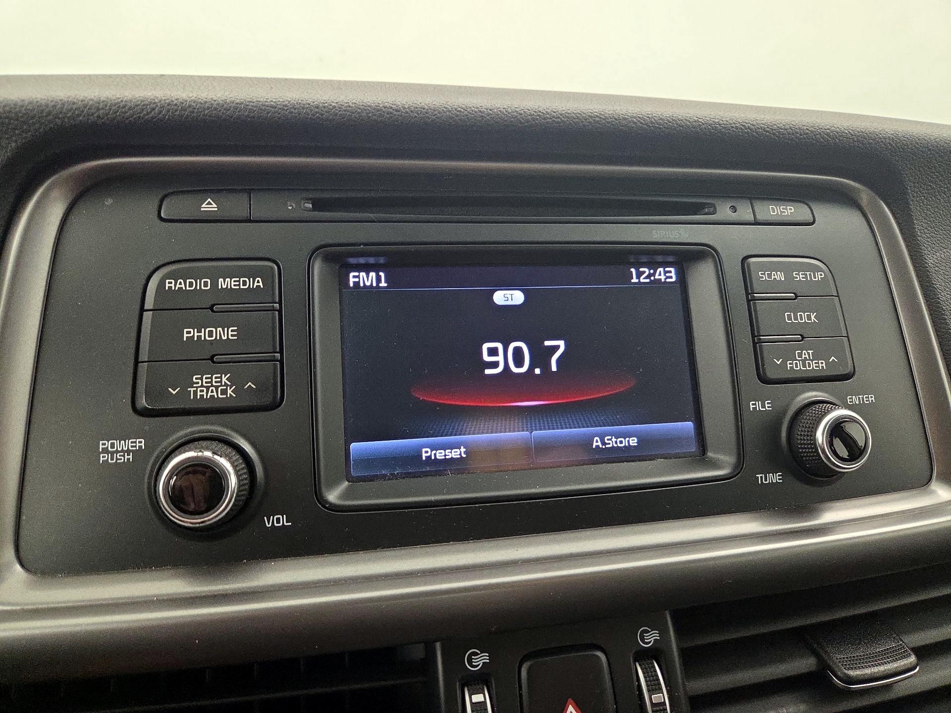 Thumbnail: 2016 Kia Optima - 15