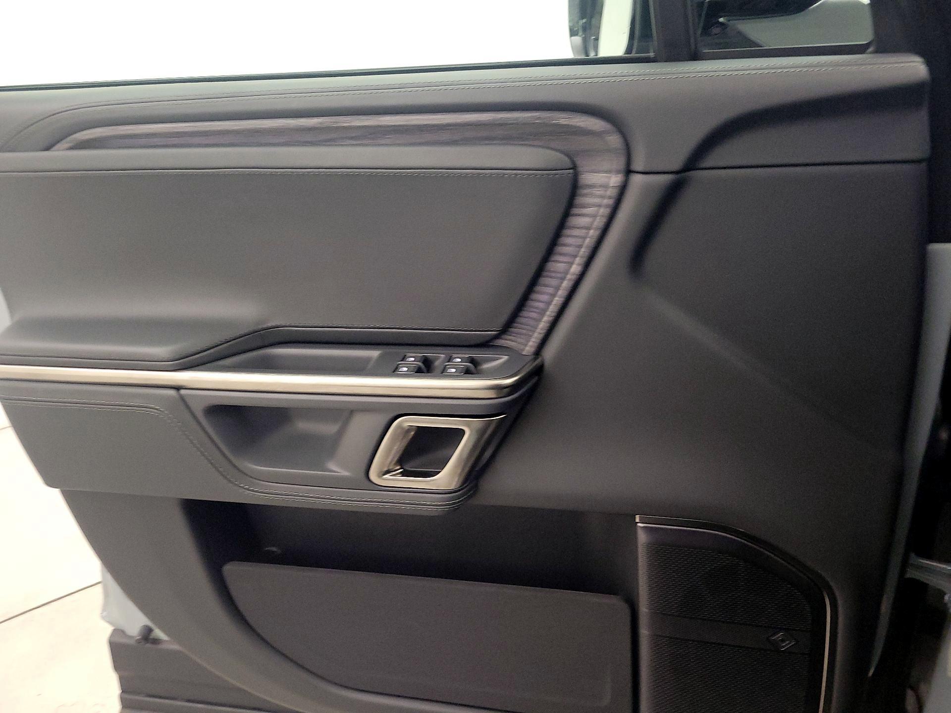 Thumbnail: 2024 Rivian R1S - 12