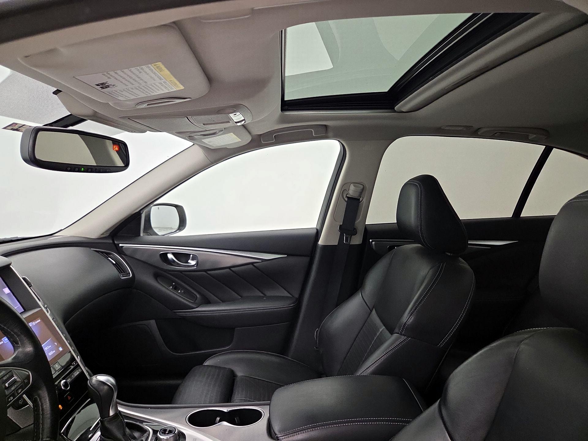 Thumbnail: 2016 INFINITI Q50 - 19