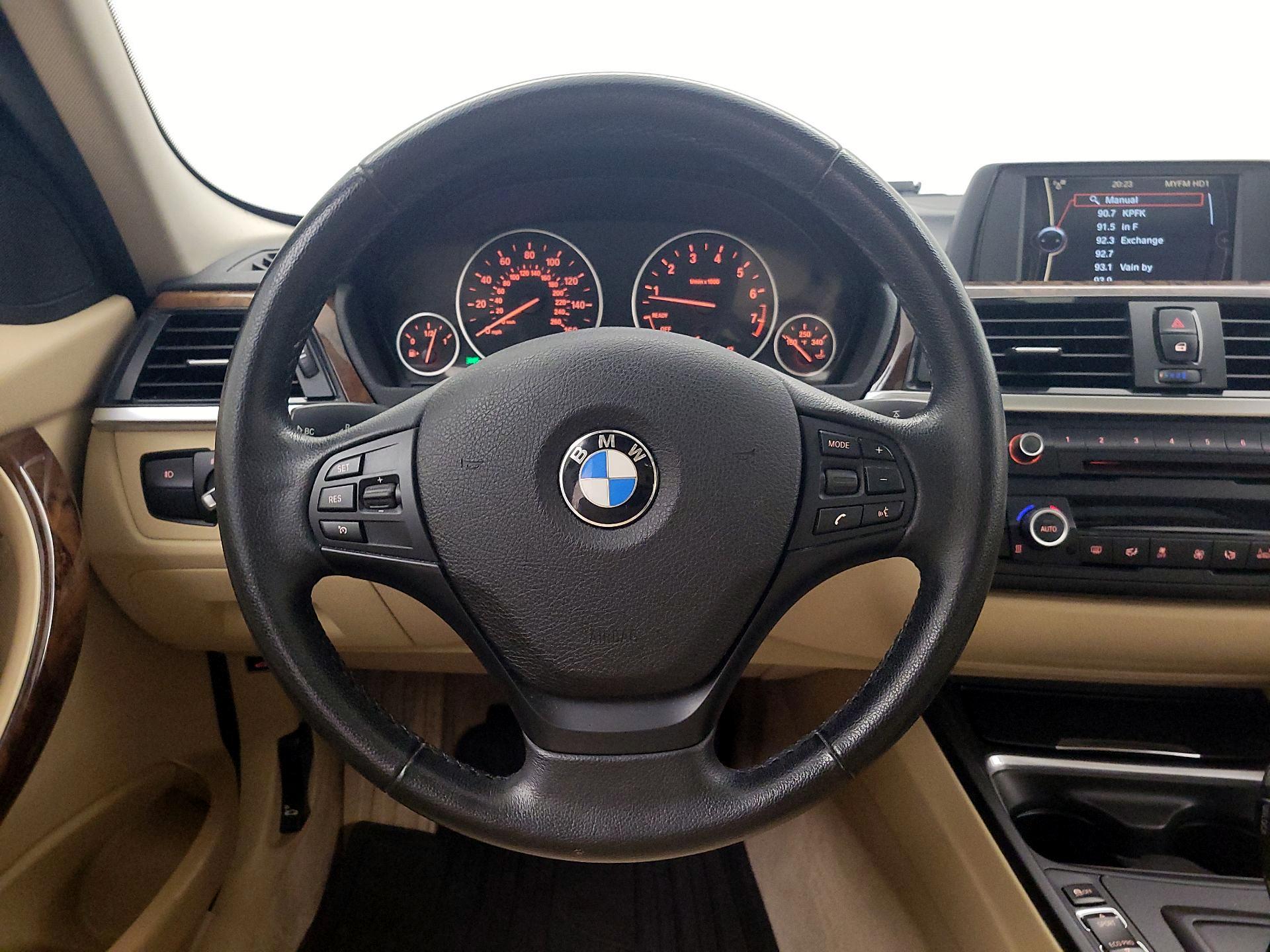 Thumbnail: 2014 BMW 3 Series - 10