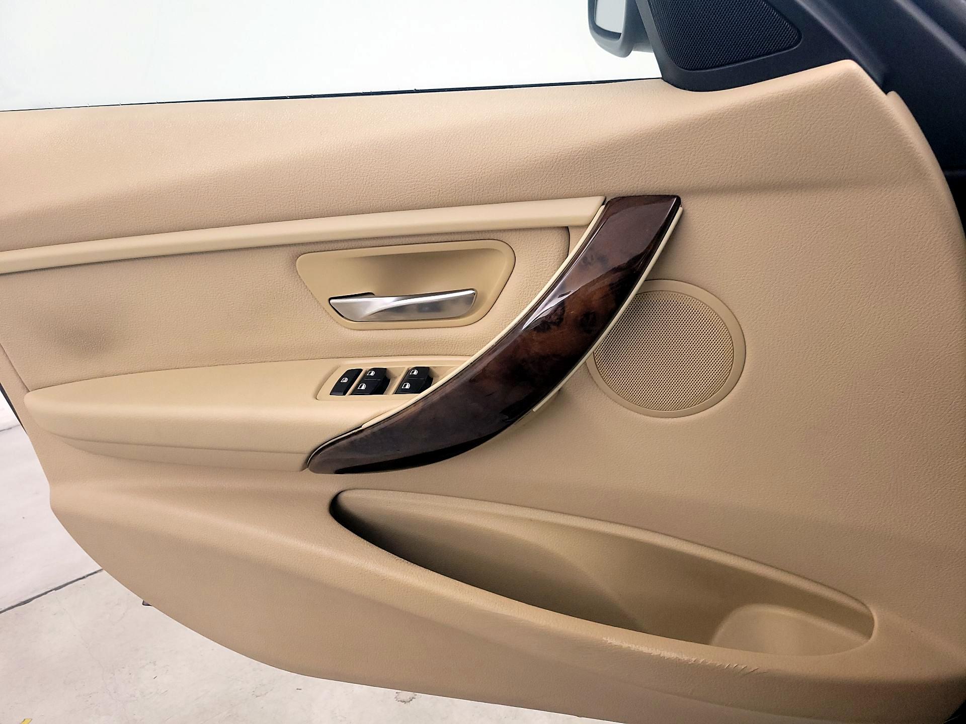 Thumbnail: 2014 BMW 3 Series - 12