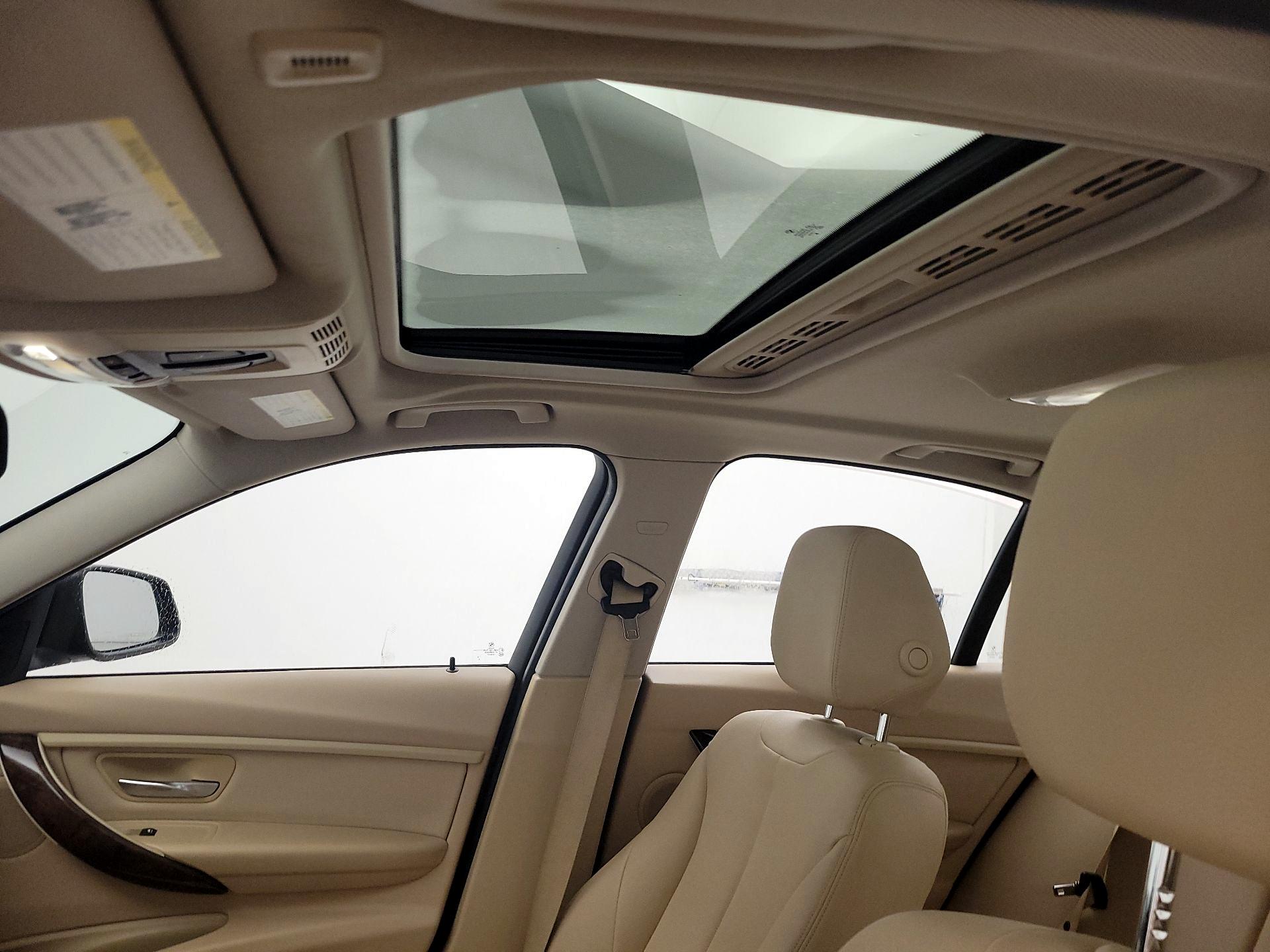 Thumbnail: 2014 BMW 3 Series - 18