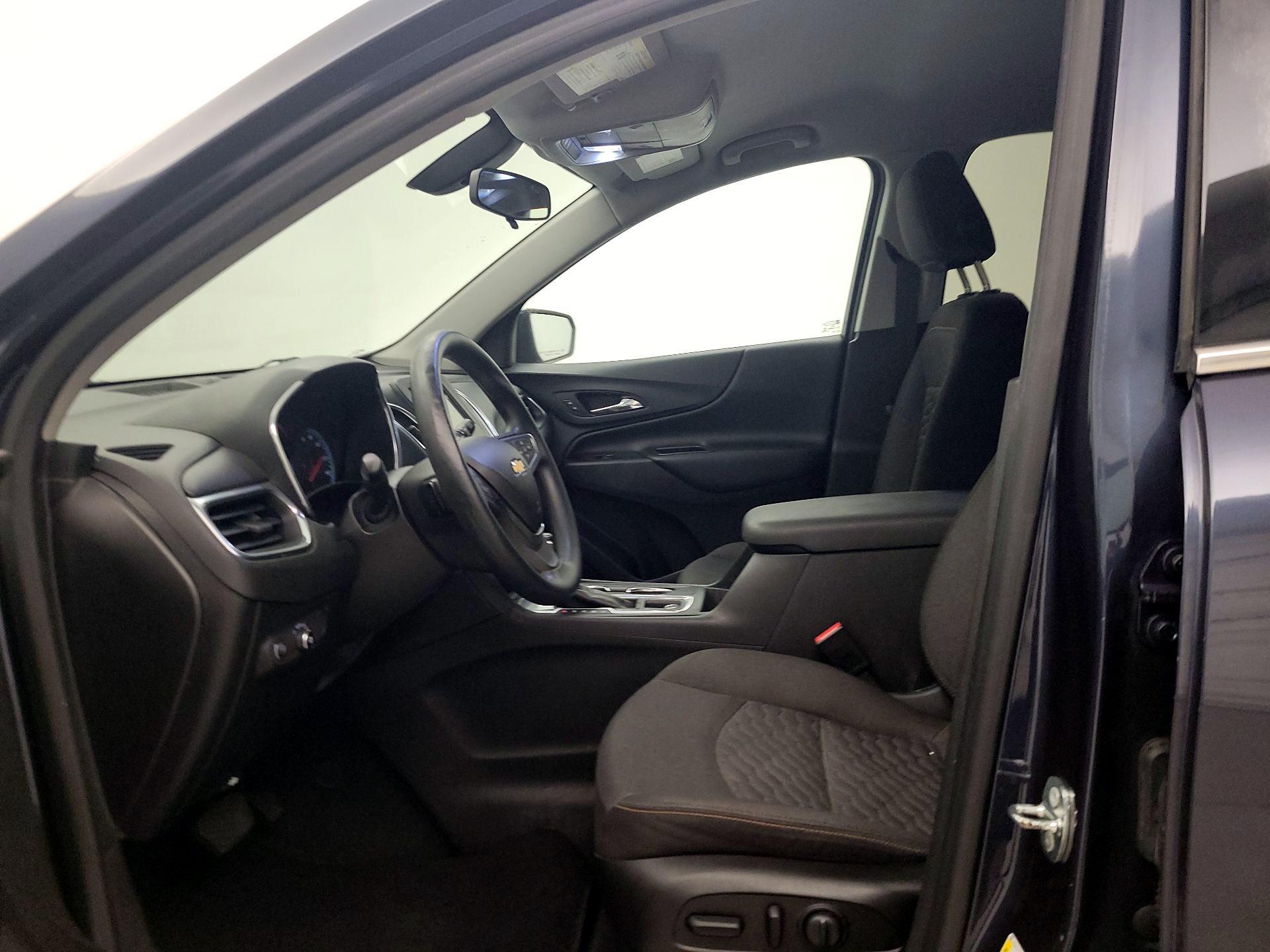 Thumbnail: 2018 Chevrolet Equinox - 11