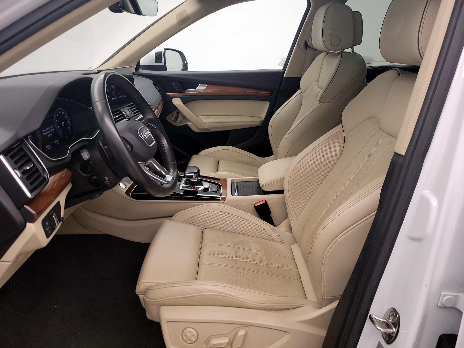 Thumbnail: 2021 Audi Q5 - 11