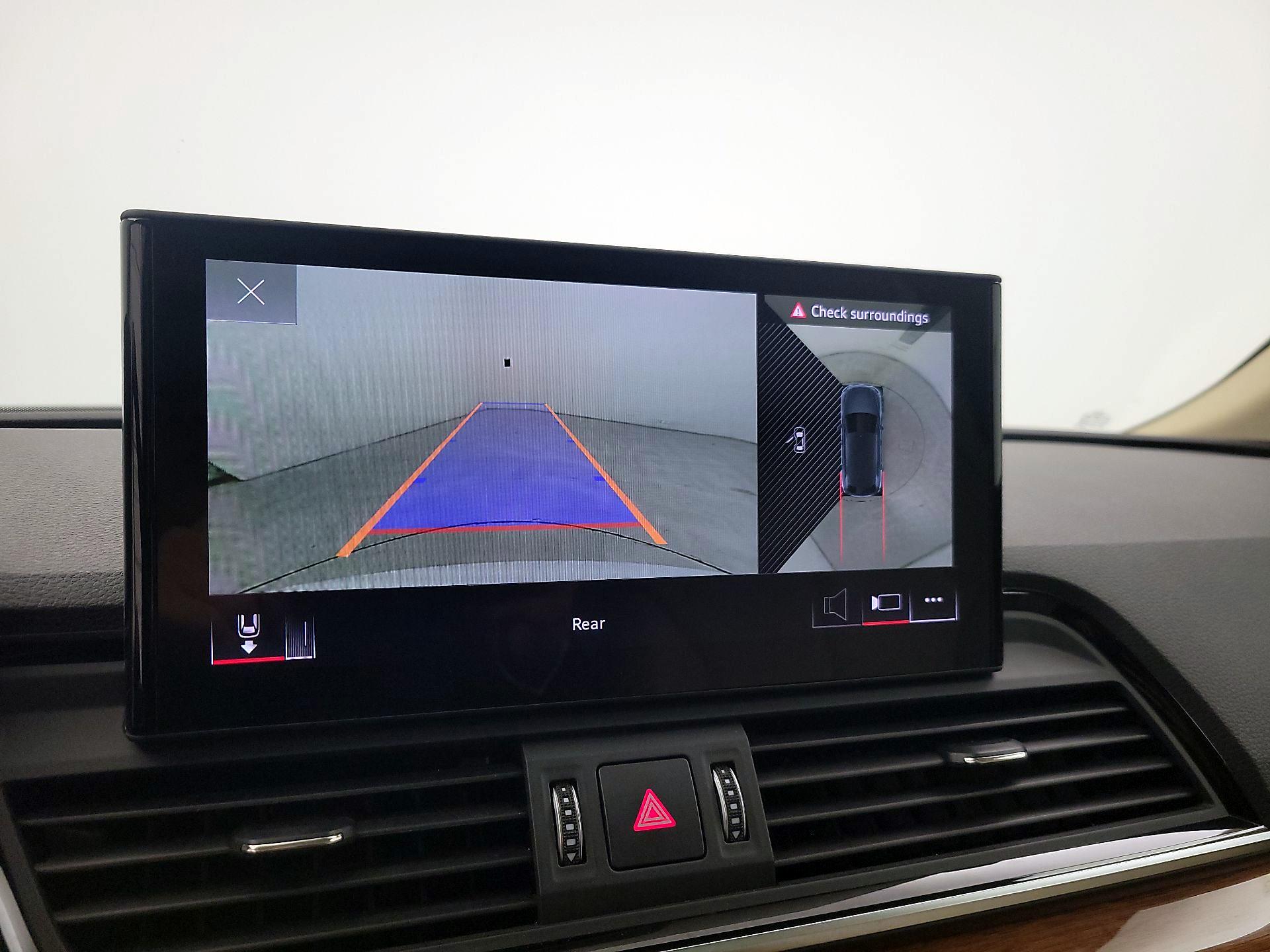 Thumbnail: 2021 Audi Q5 - 14