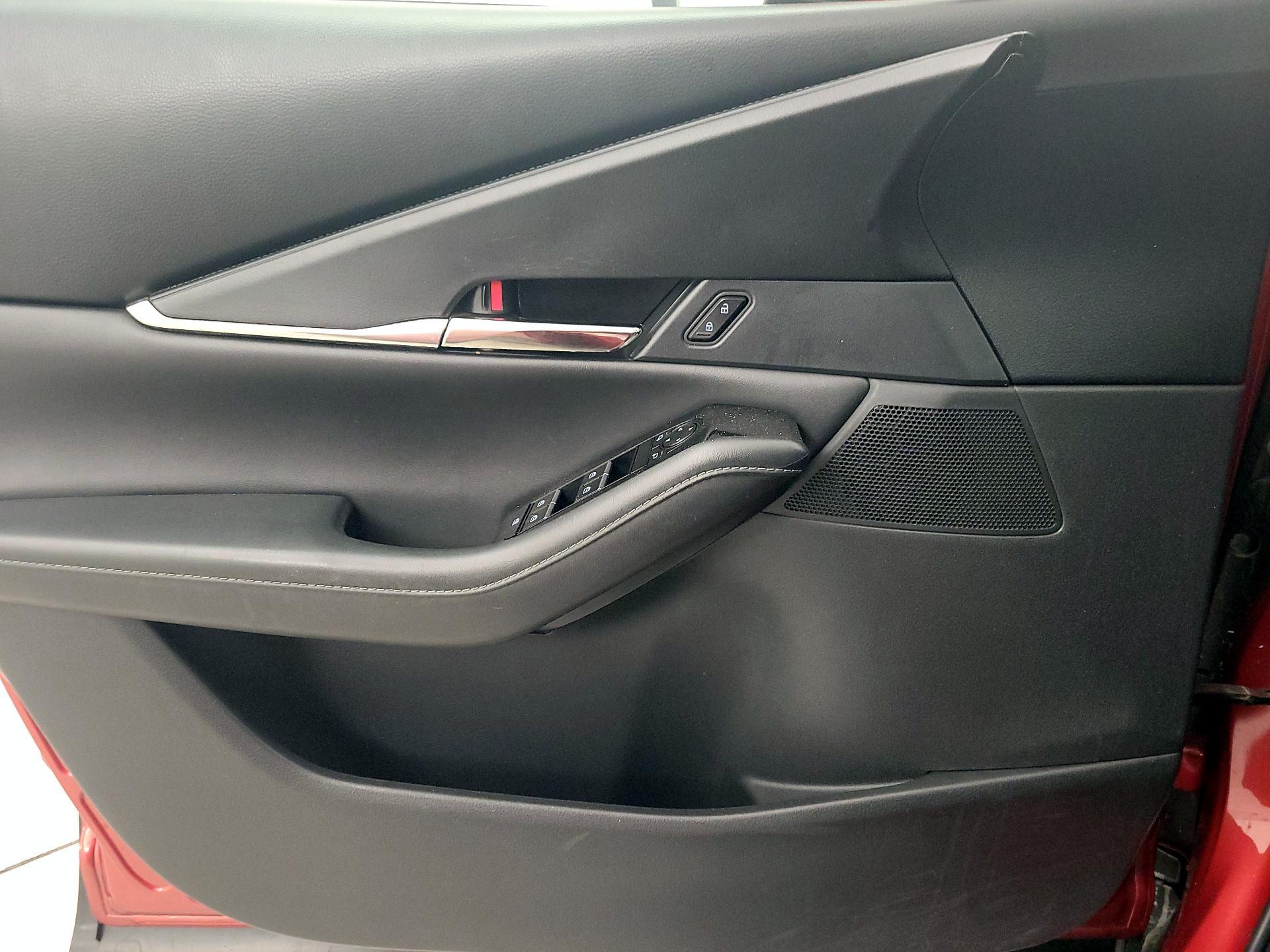 Thumbnail: 2022 Mazda CX-30 - 12