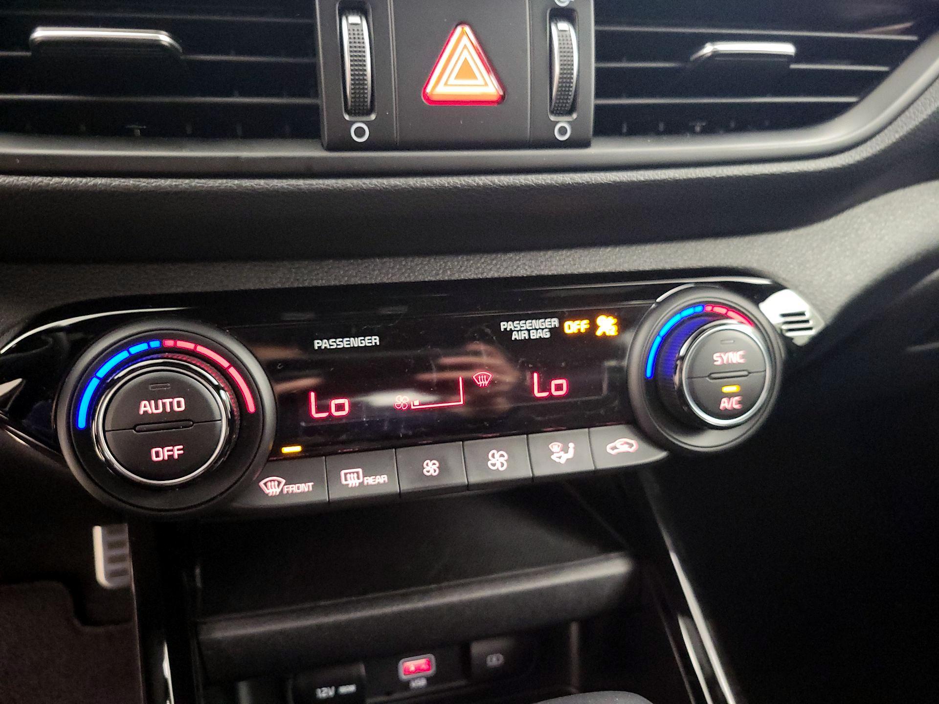 Thumbnail: 2023 Kia Forte - 17