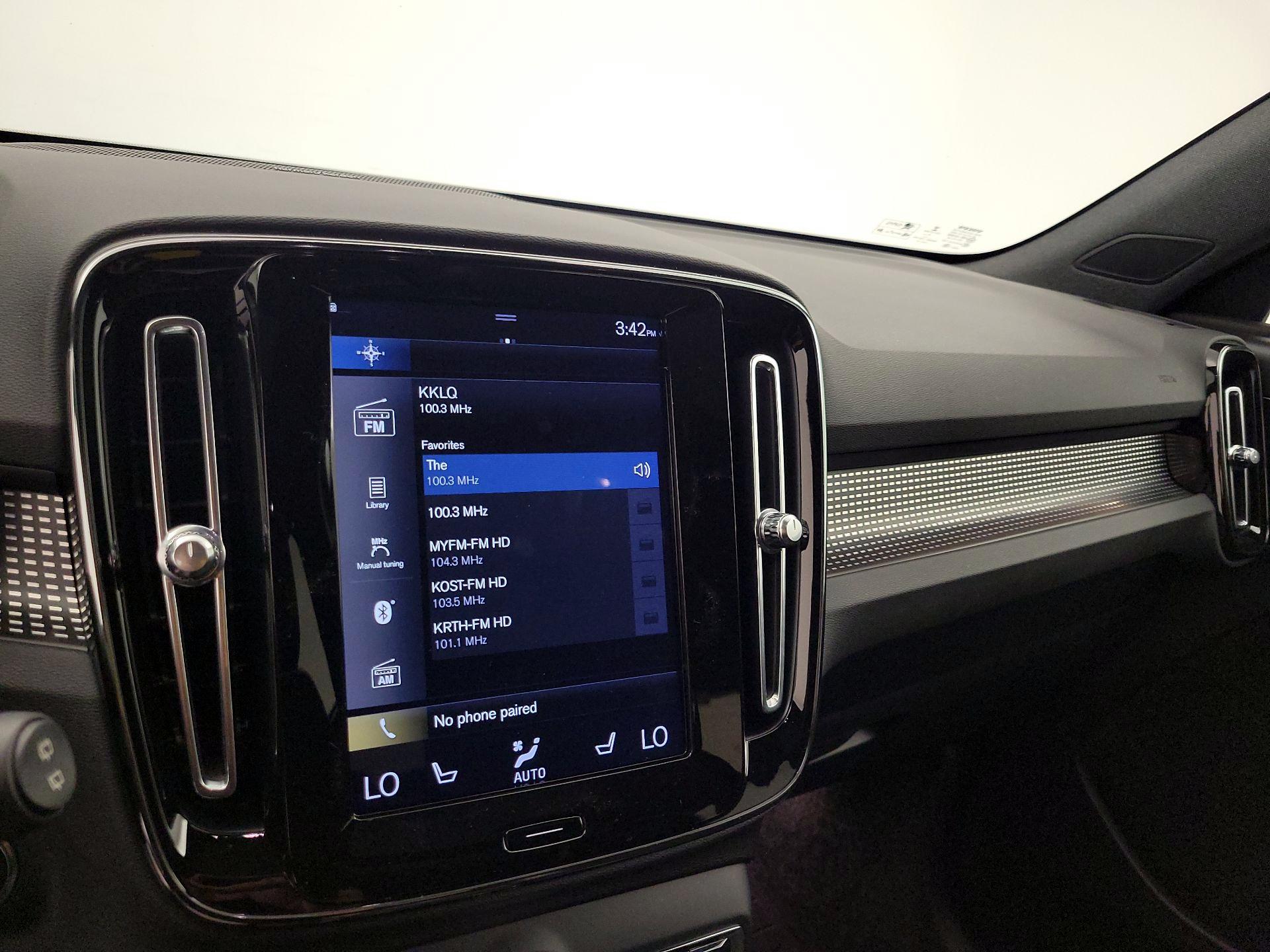 Thumbnail: 2019 Volvo XC40 - 14