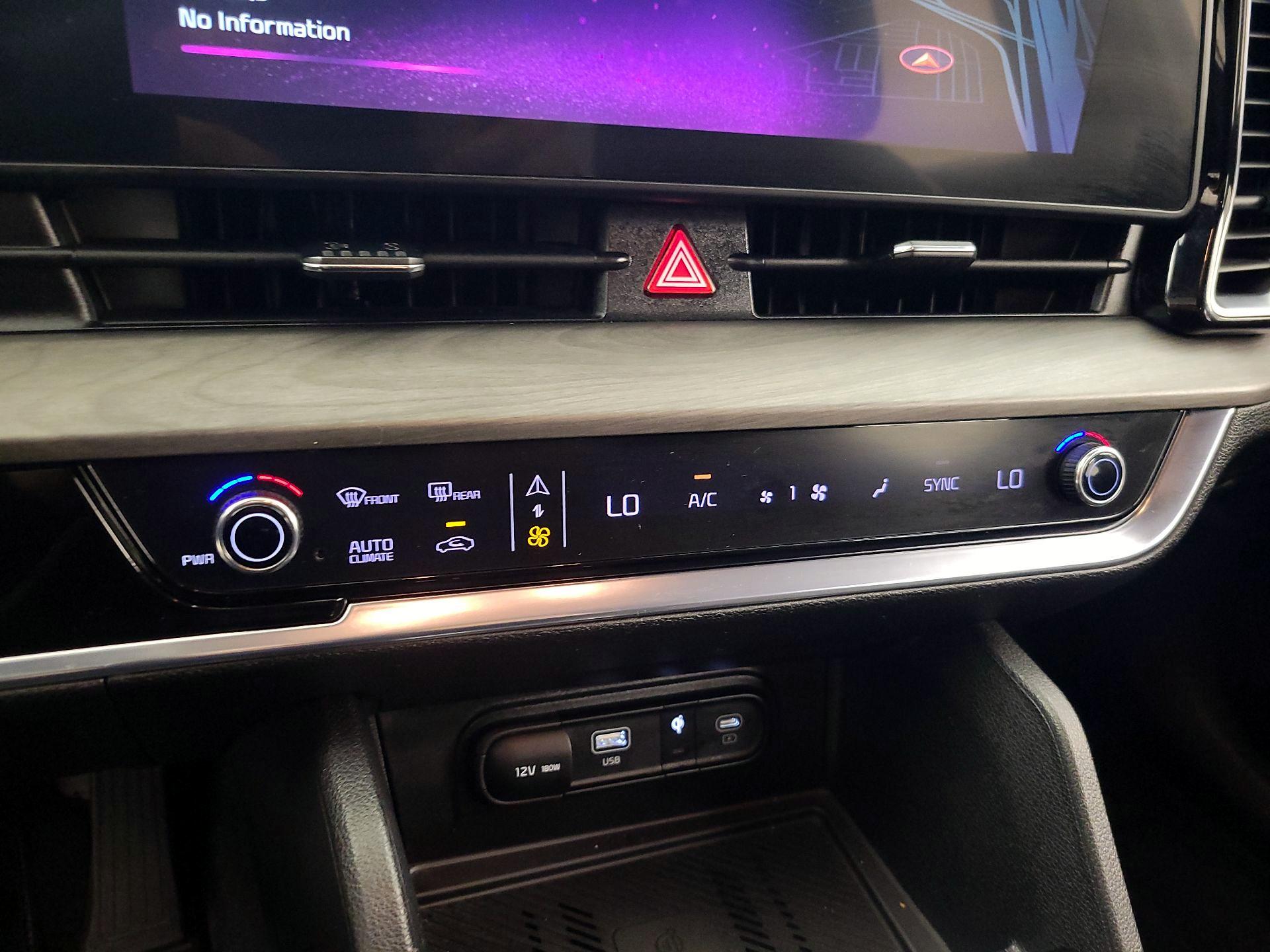 Thumbnail: 2023 Kia Sportage - 16