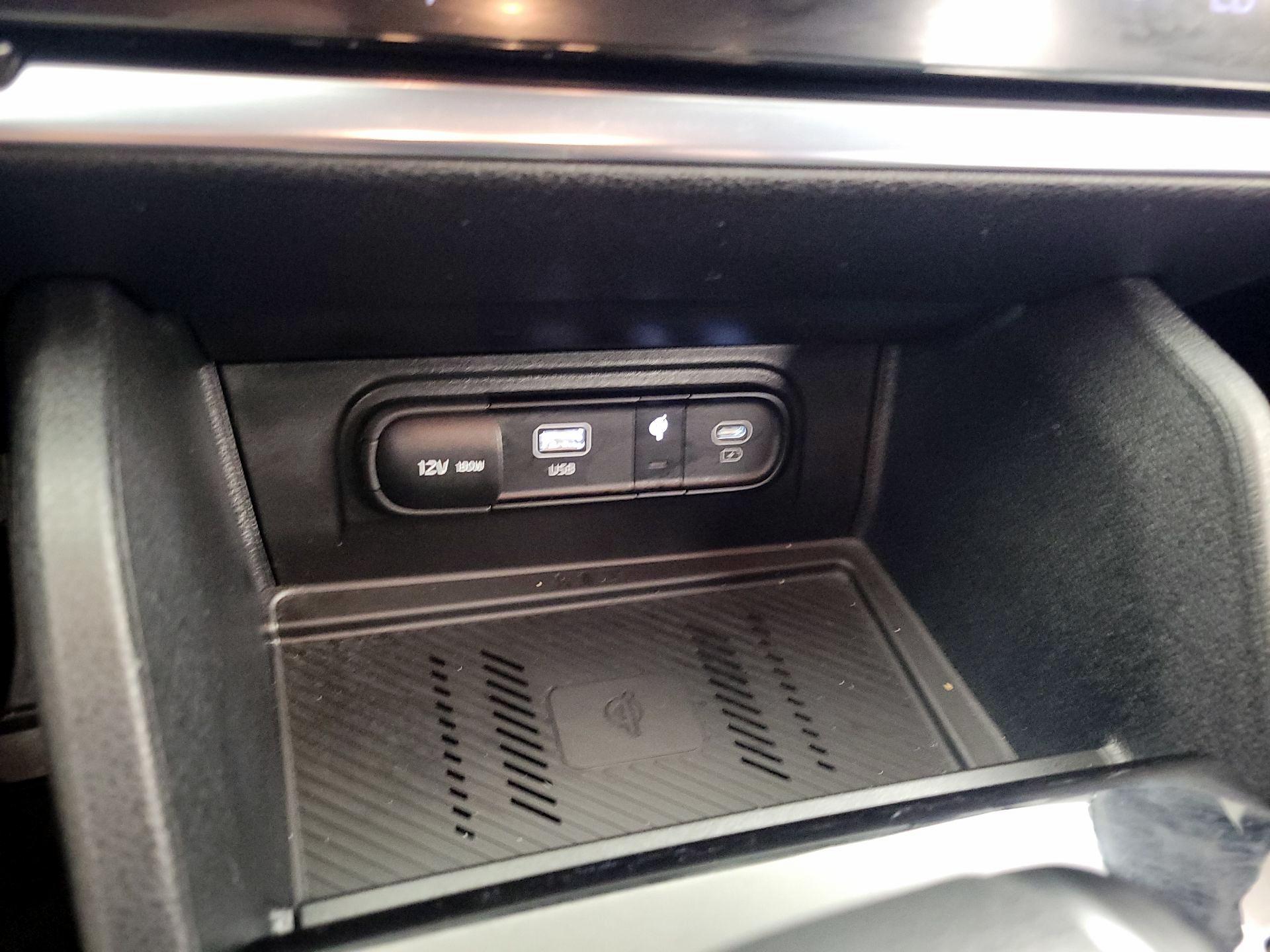 Thumbnail: 2023 Kia Sportage - 18