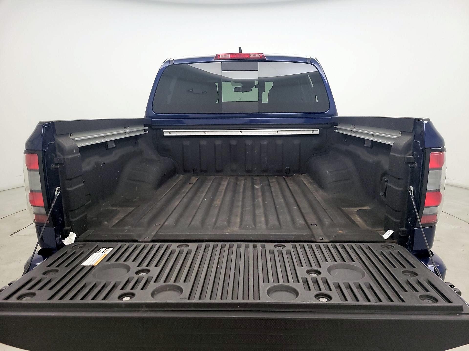 Thumbnail: 2023 Nissan Frontier - 20