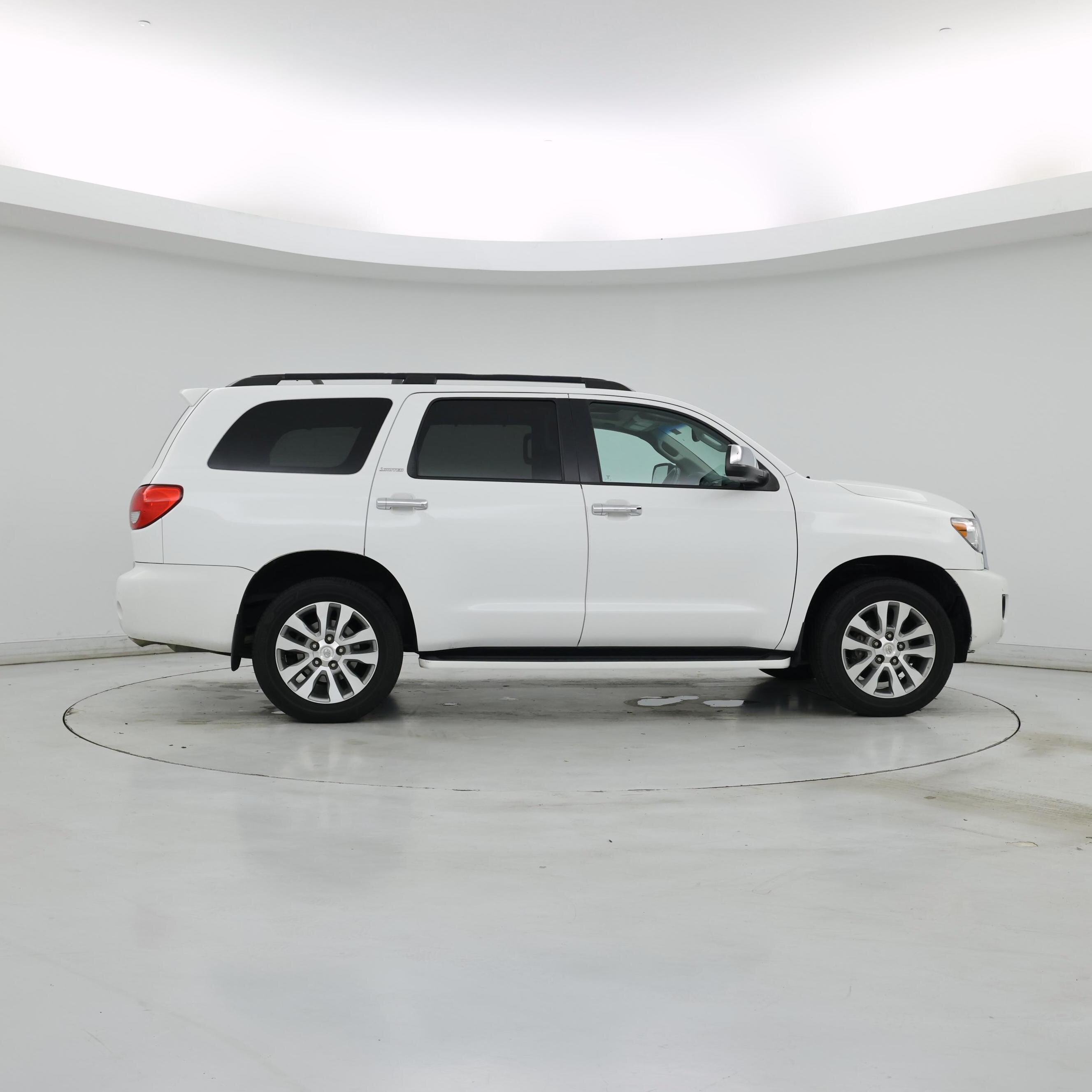 Thumbnail: 2017 Toyota Sequoia - 7