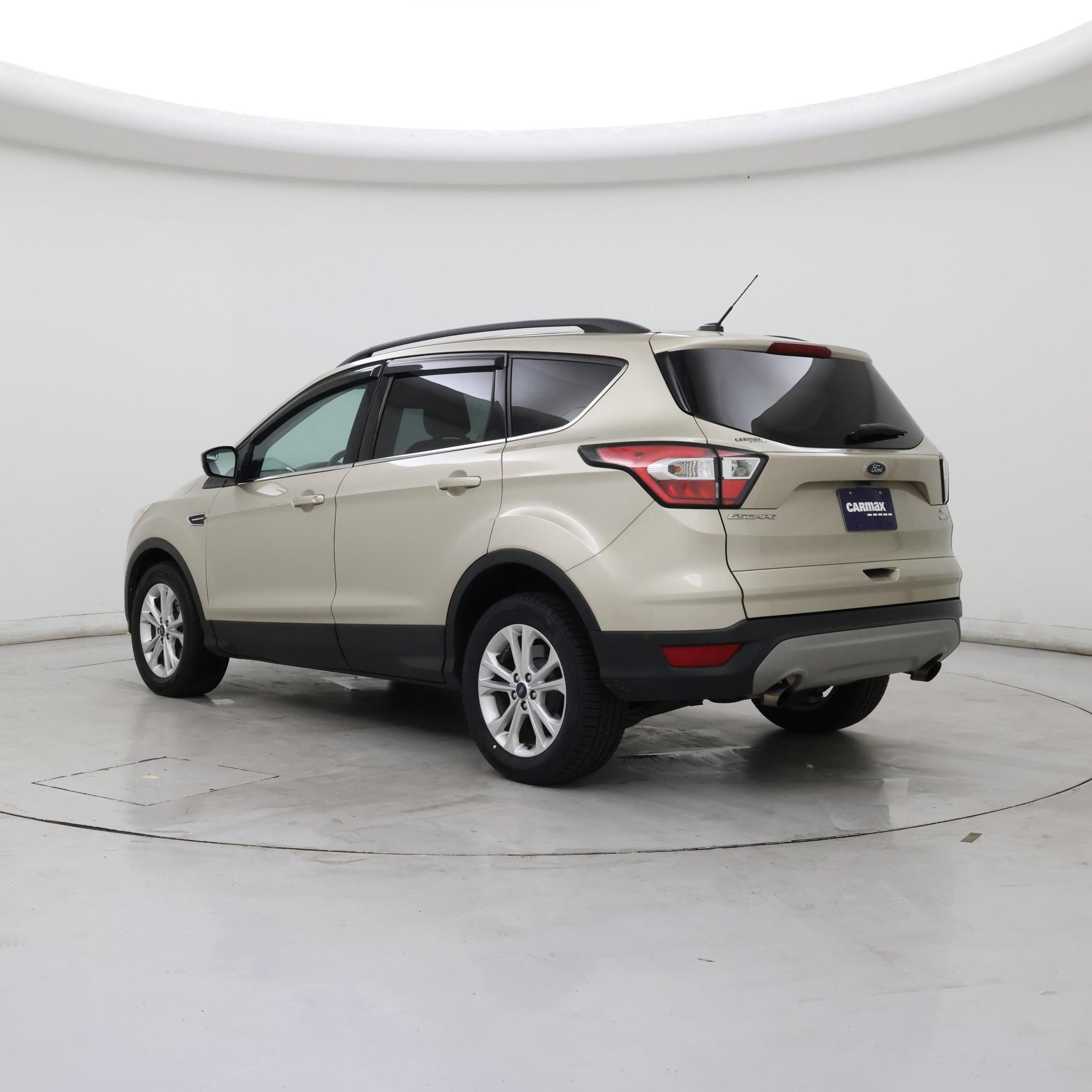 Thumbnail: 2018 Ford Escape - 2