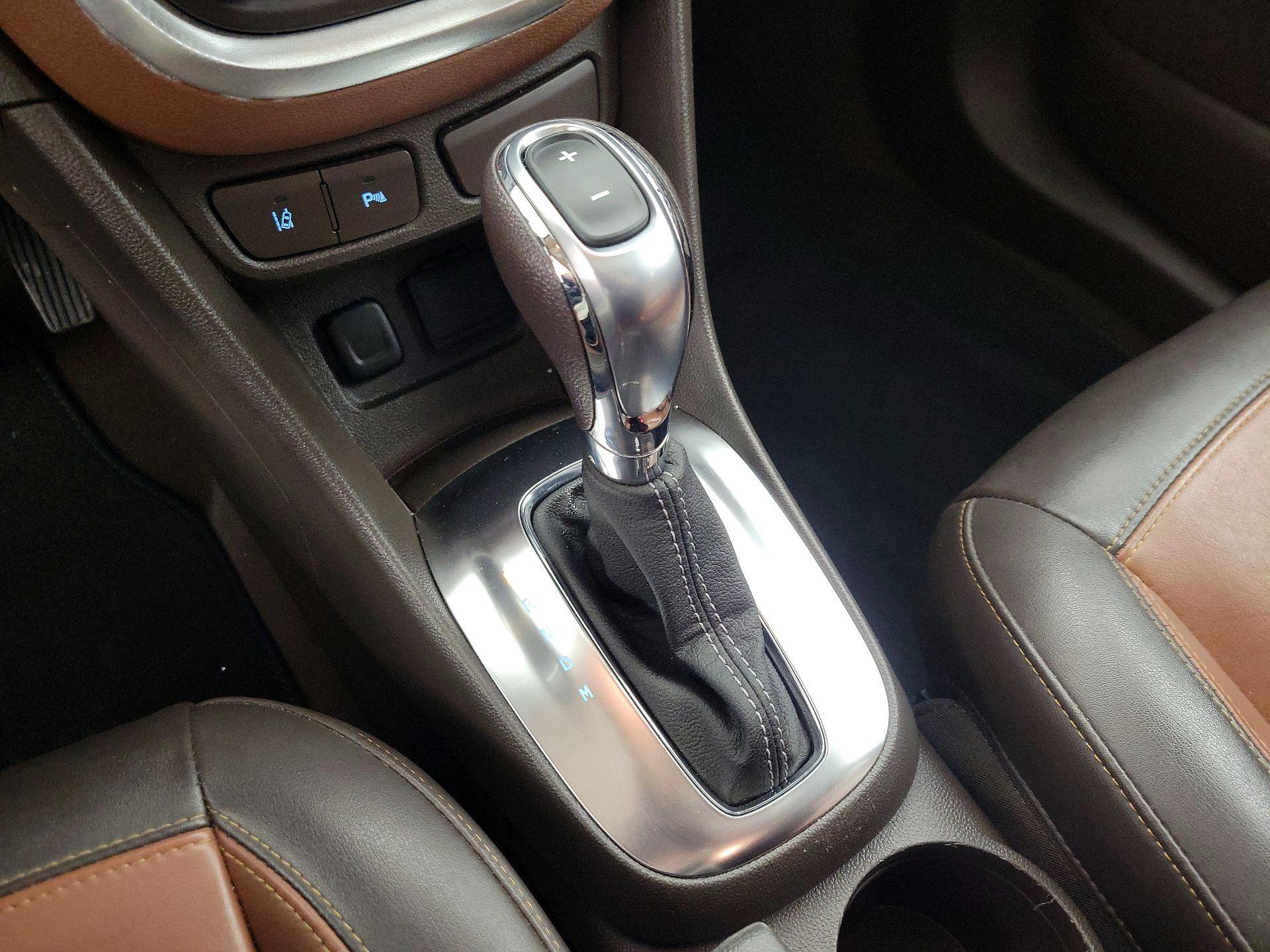 Thumbnail: 2015 Buick Encore - 18