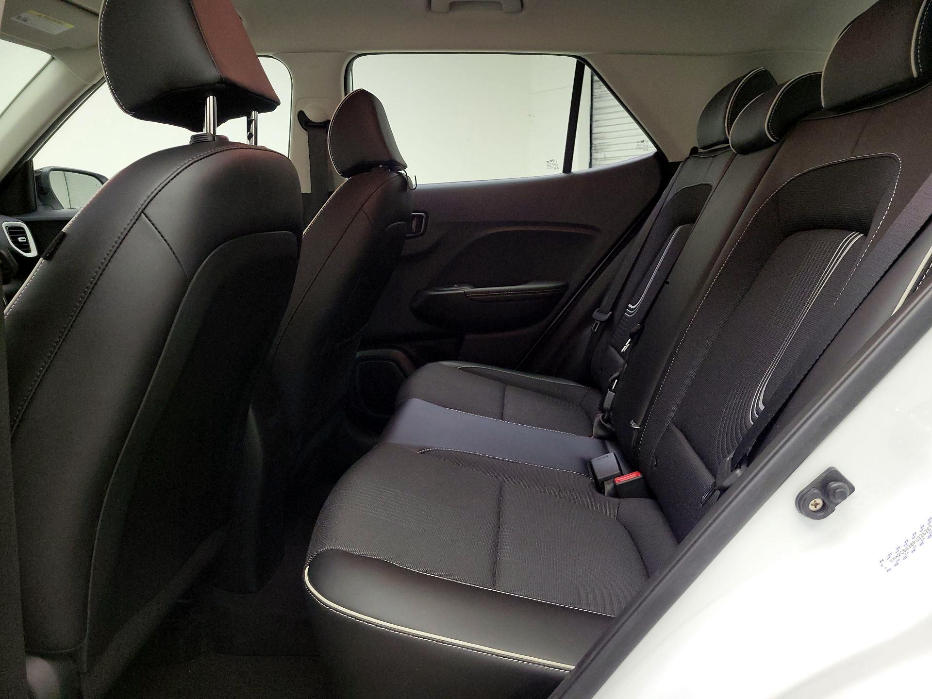 Thumbnail: 2023 Hyundai Venue - 20