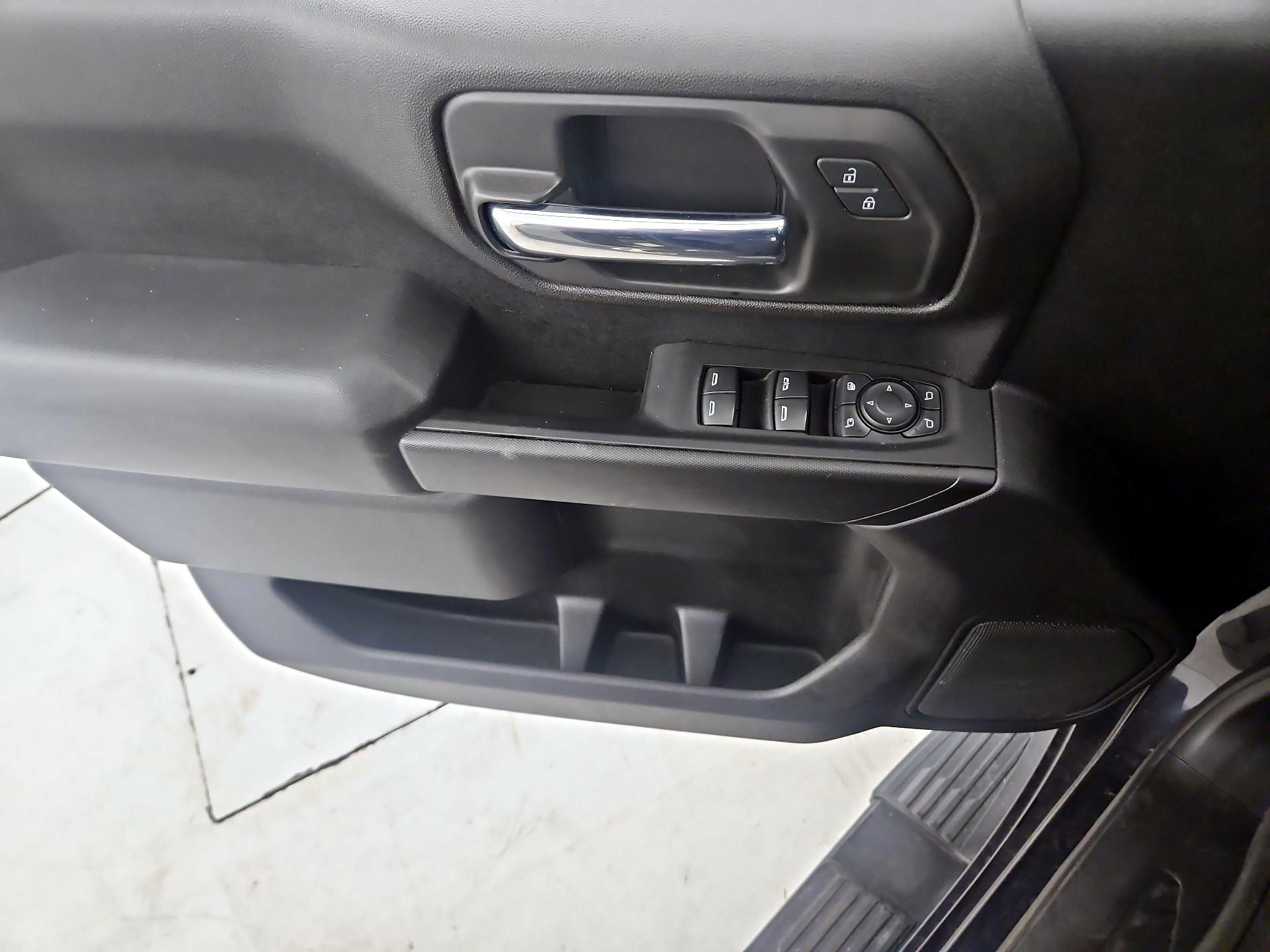 Thumbnail: 2024 Chevrolet Silverado 2500 - 12